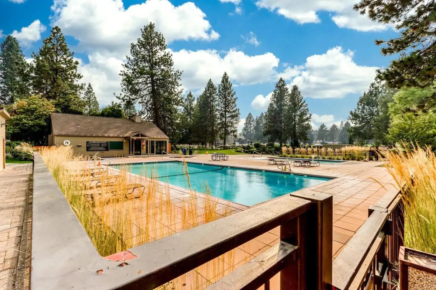 Swimming pool in Seventh Mountain Resort
