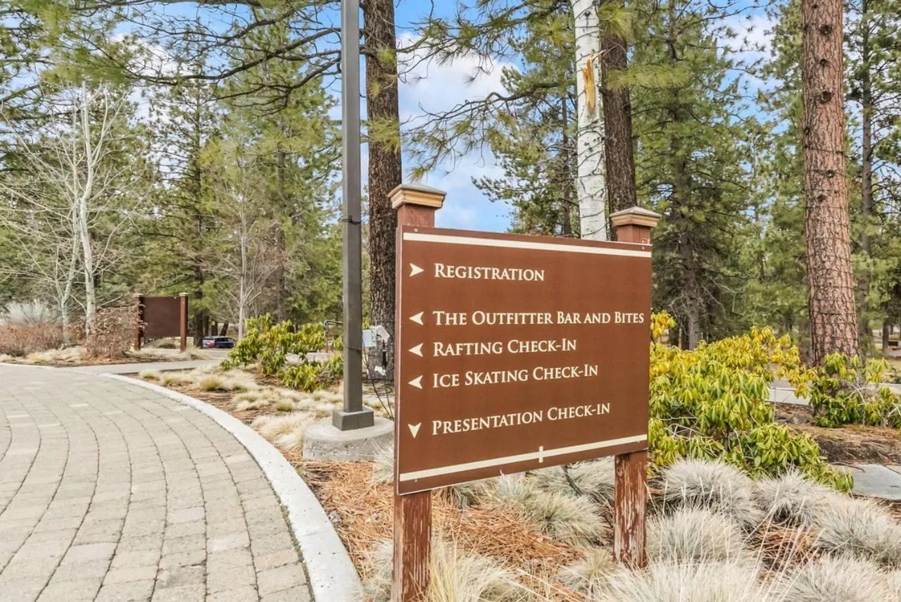 Seventh Mountain Resort