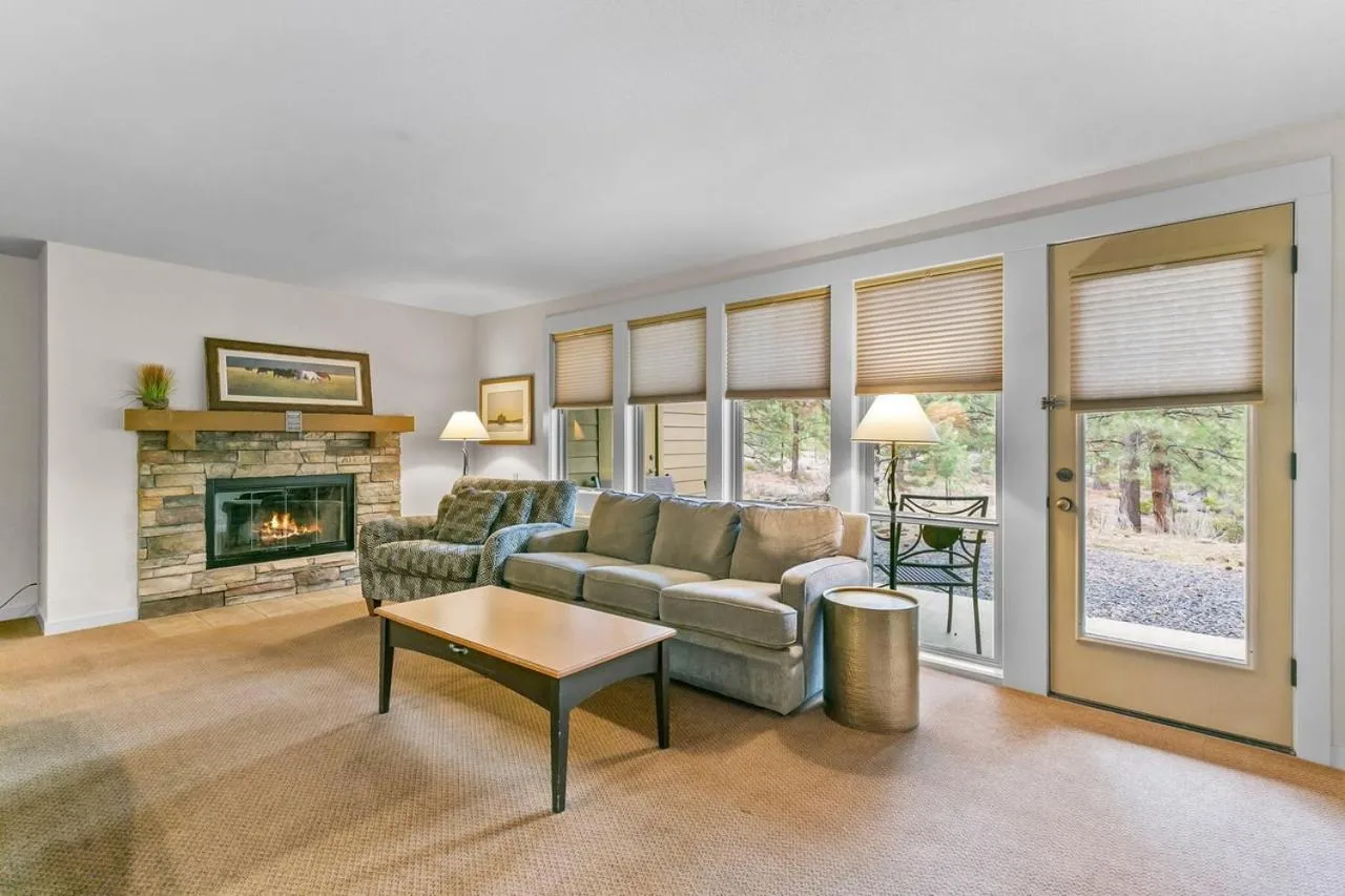 Seventh Mountain Resort