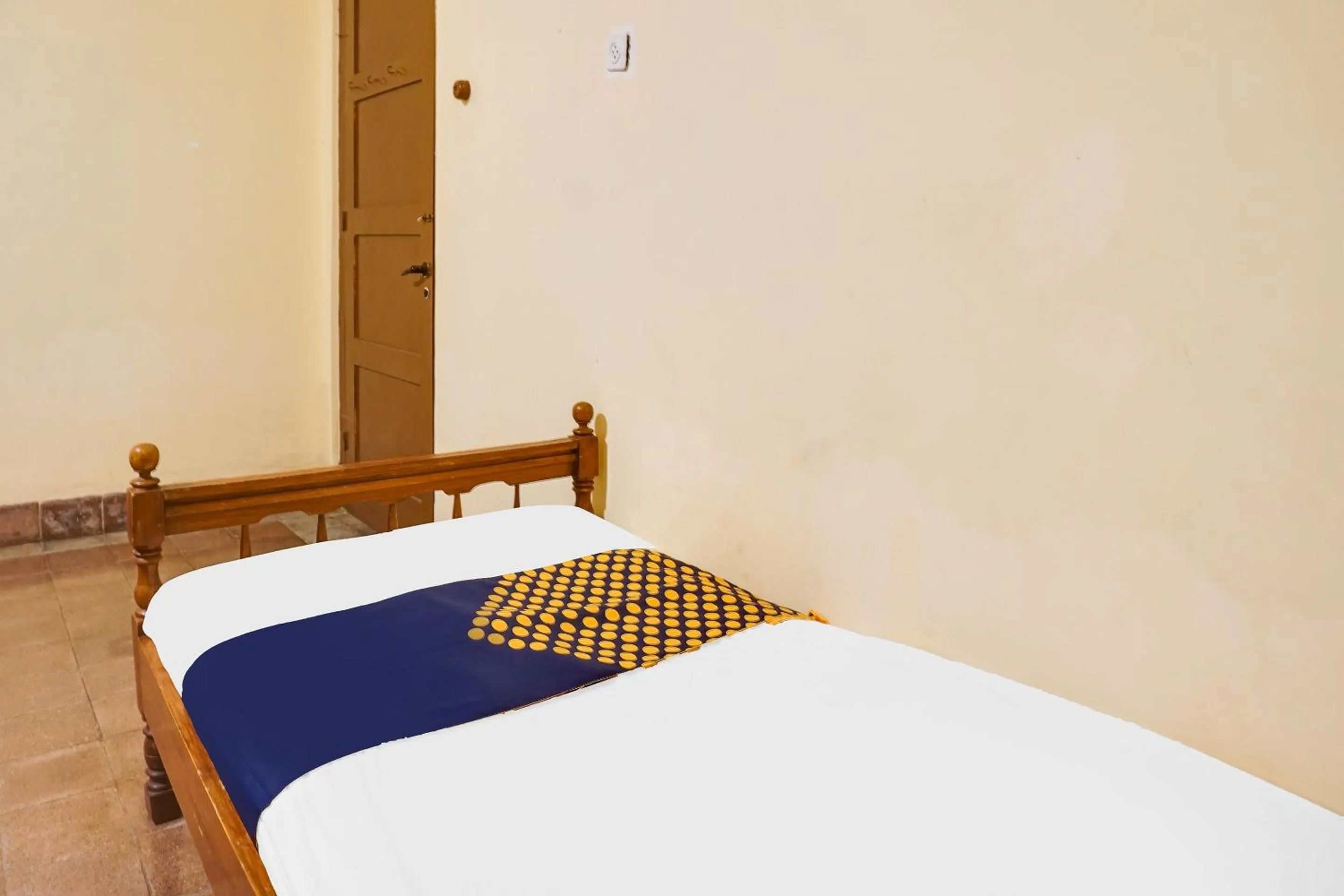 Bedroom, Bed in OYO Life 92087 Griya Nurainy