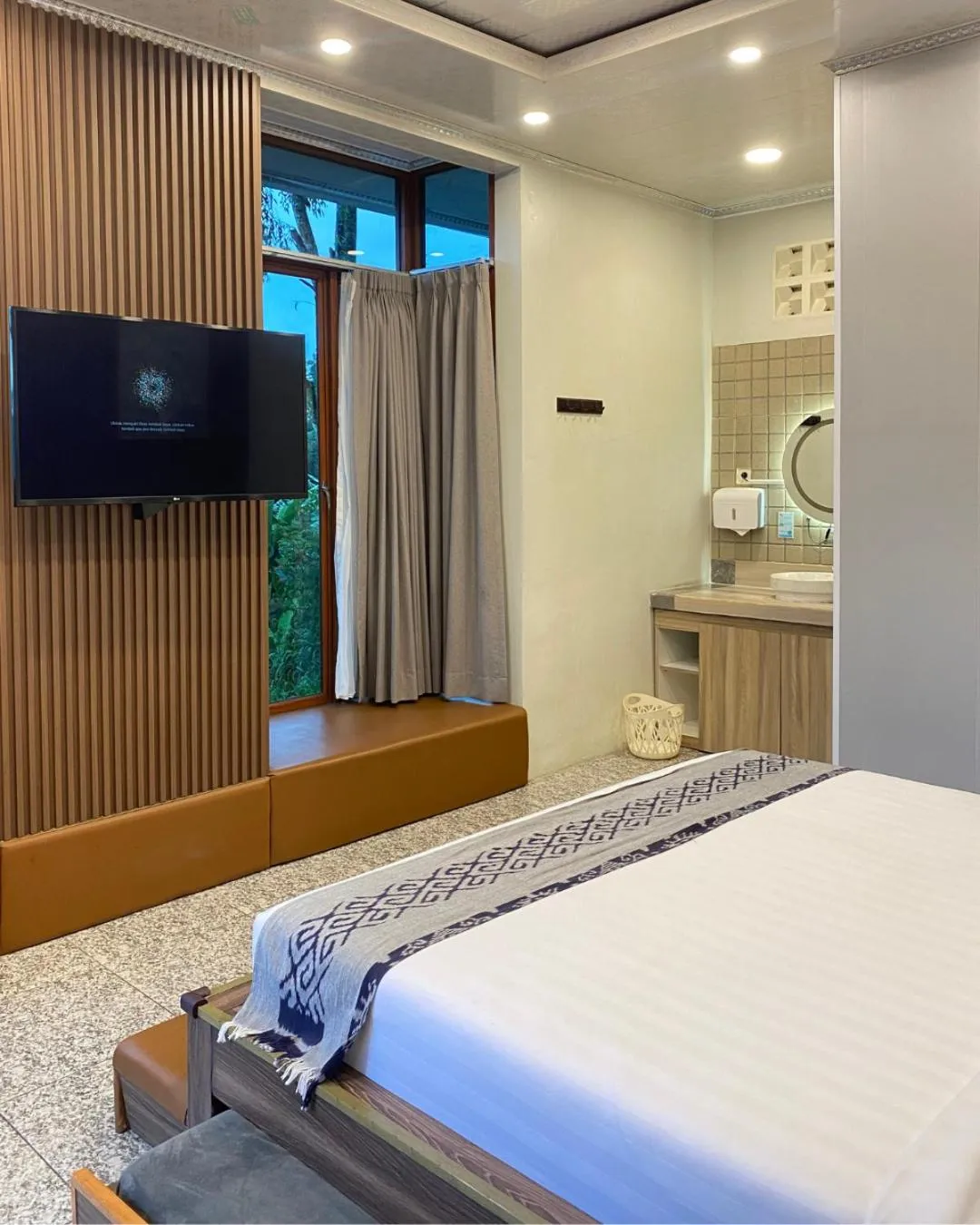 Bed in De Pointé Resort & Resto