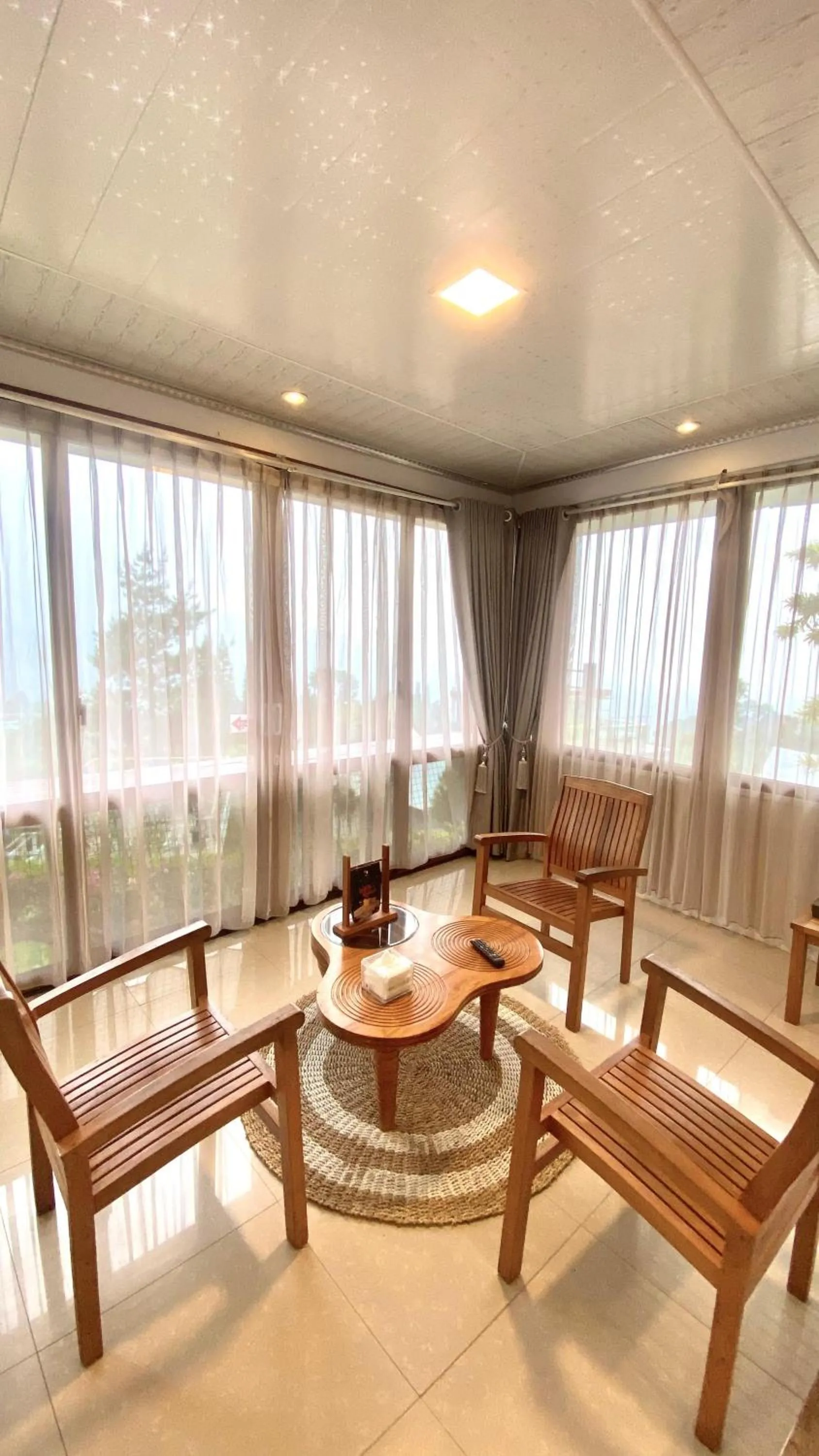 De Pointé Resort & Resto