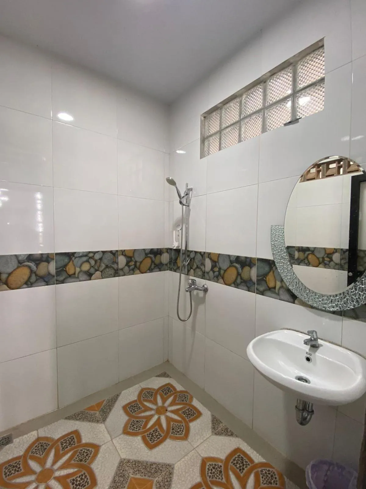 Shower in De Pointé Resort & Resto