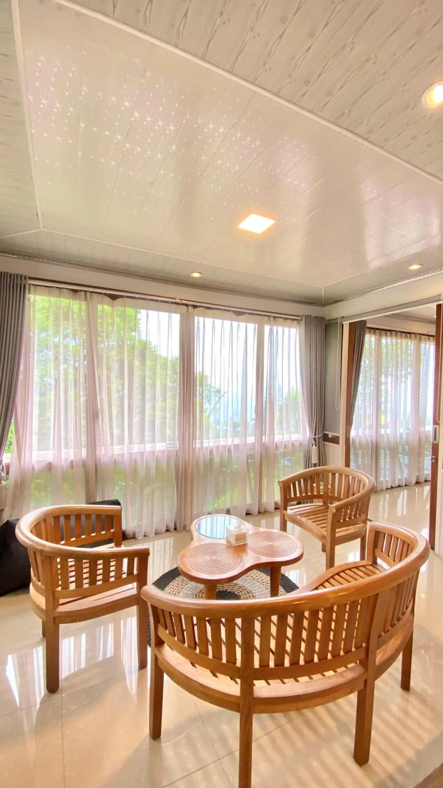 De Pointé Resort & Resto