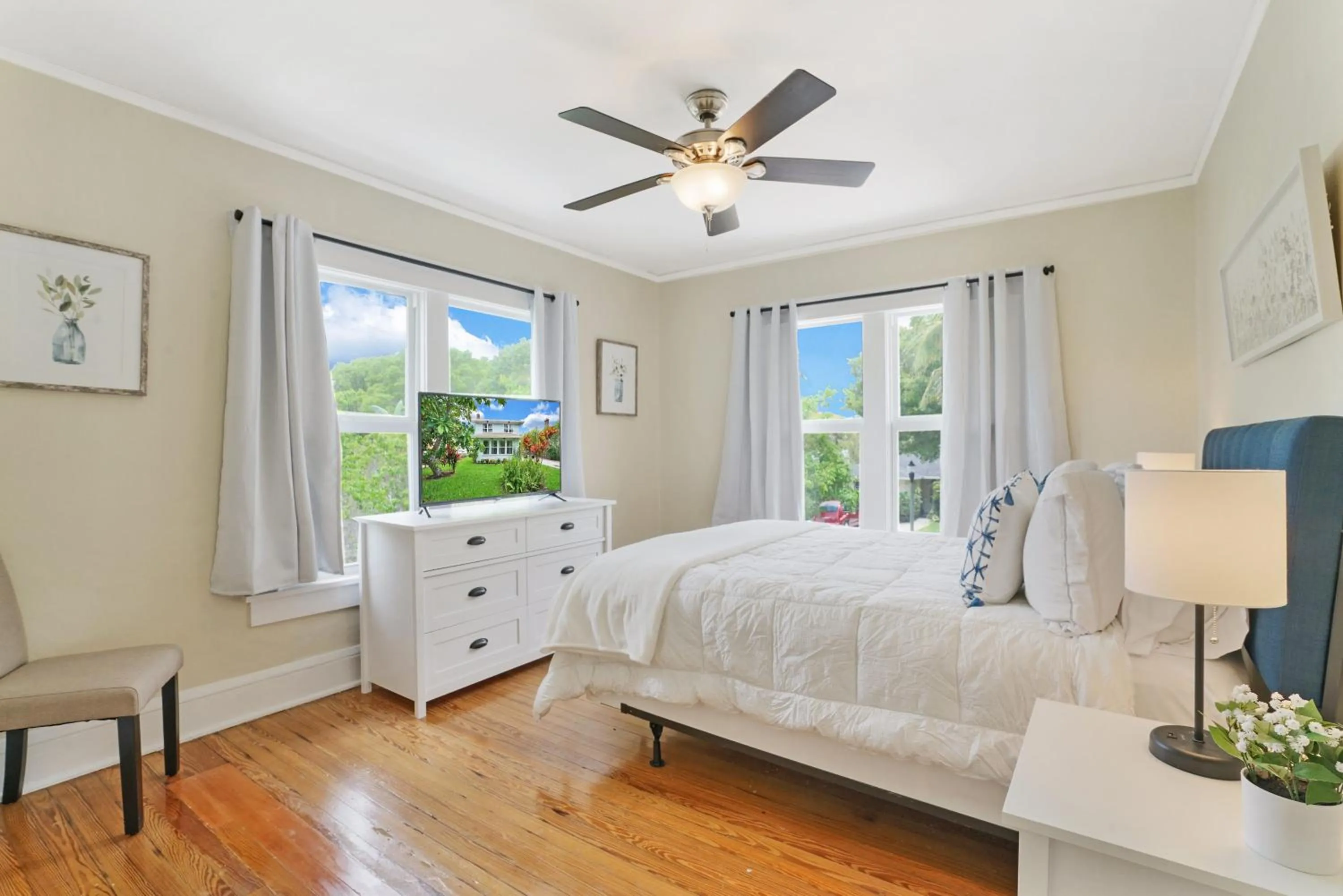 Bedroom in Charming Historic Home and Cottage minutes from the Intracoastal and the Beach