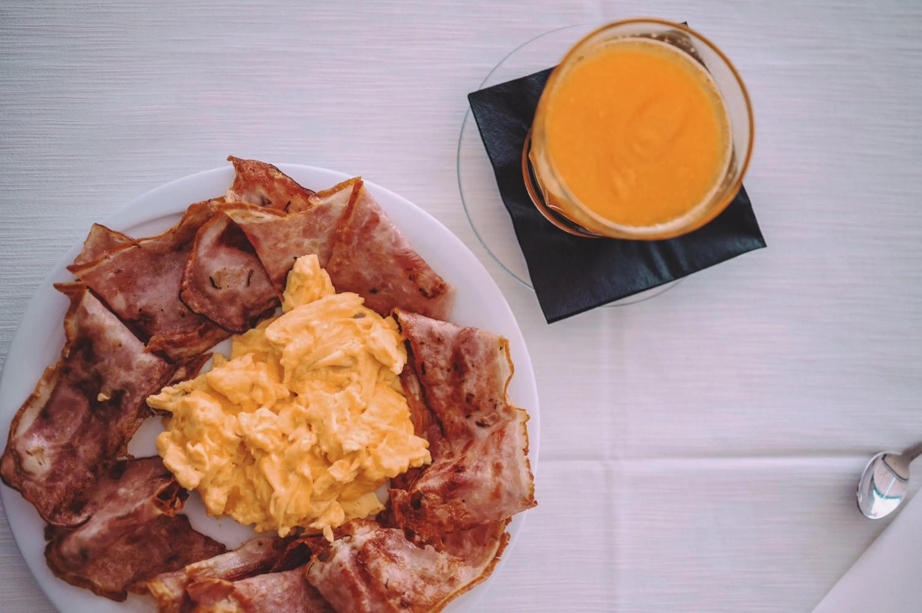 Restaurant/places to eat in Hotel Monaco & Quisisana