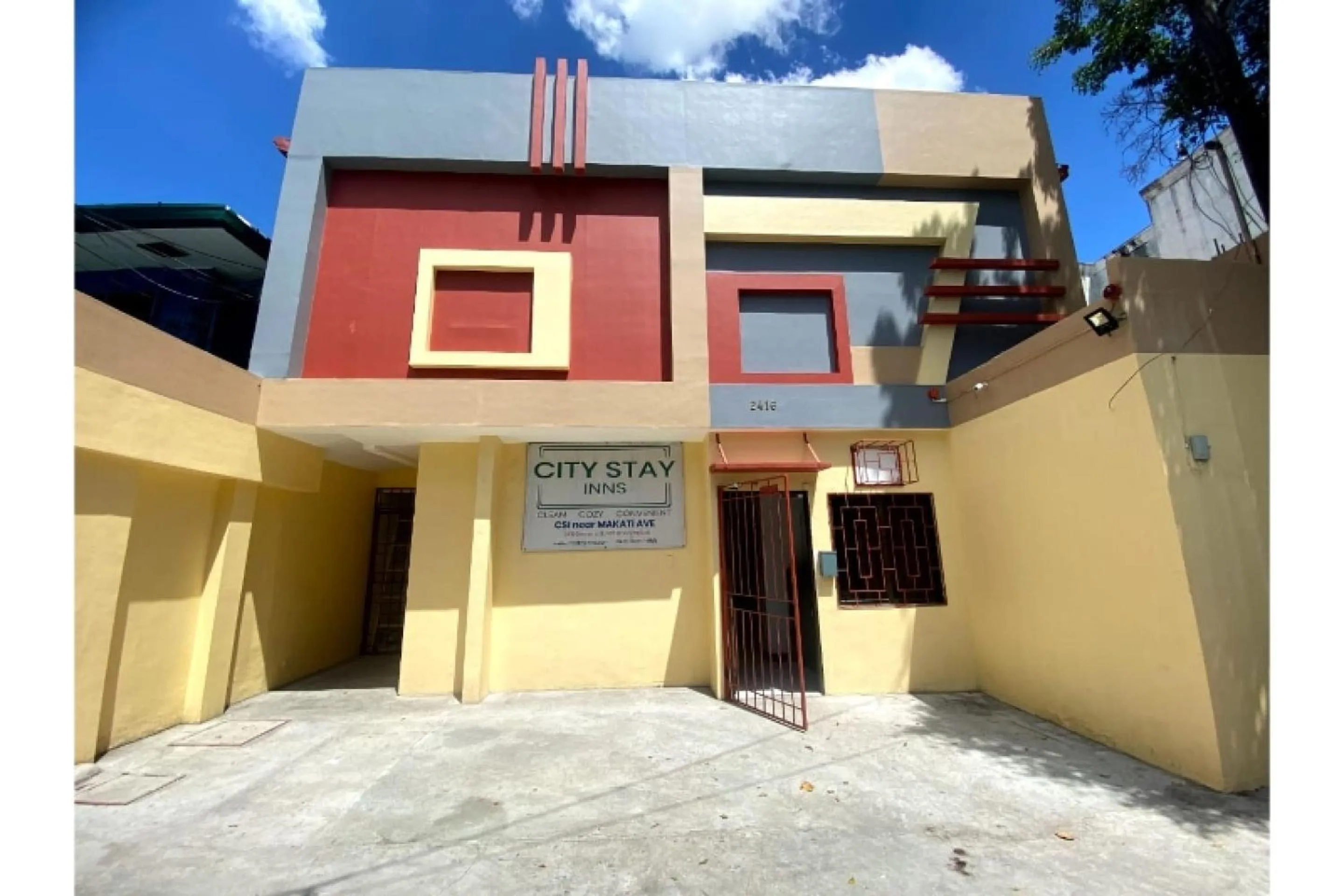 Facade/entrance in OYO 857 City Stay Inns Makati Avenue