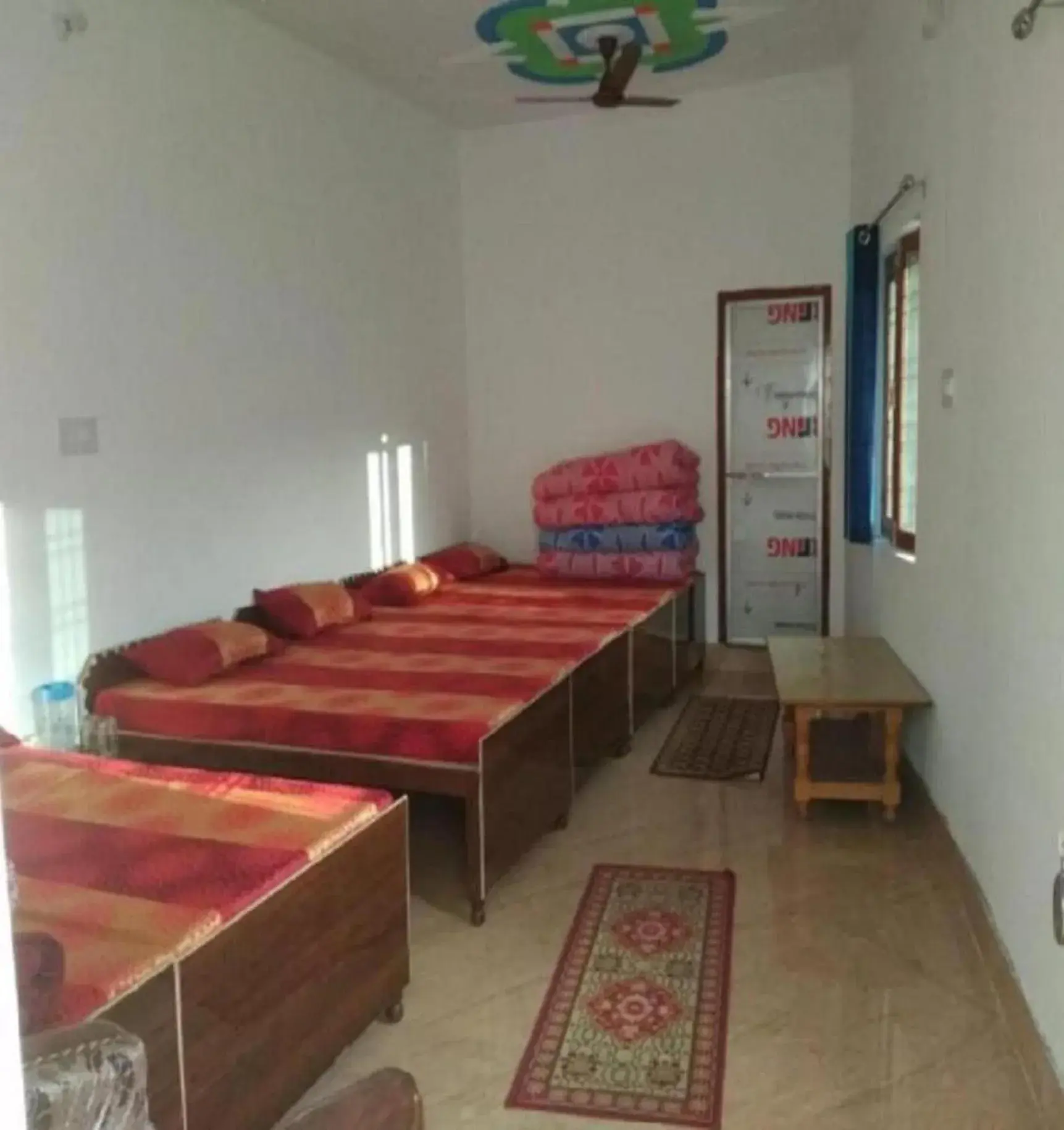 Comfort Quadruple Room in HOTEL PUSPWAN AND RESTAURANT by StayApart Comfort Quadruple Room in HOTEL PUSPWAN AND RESTAURANT by StayApart