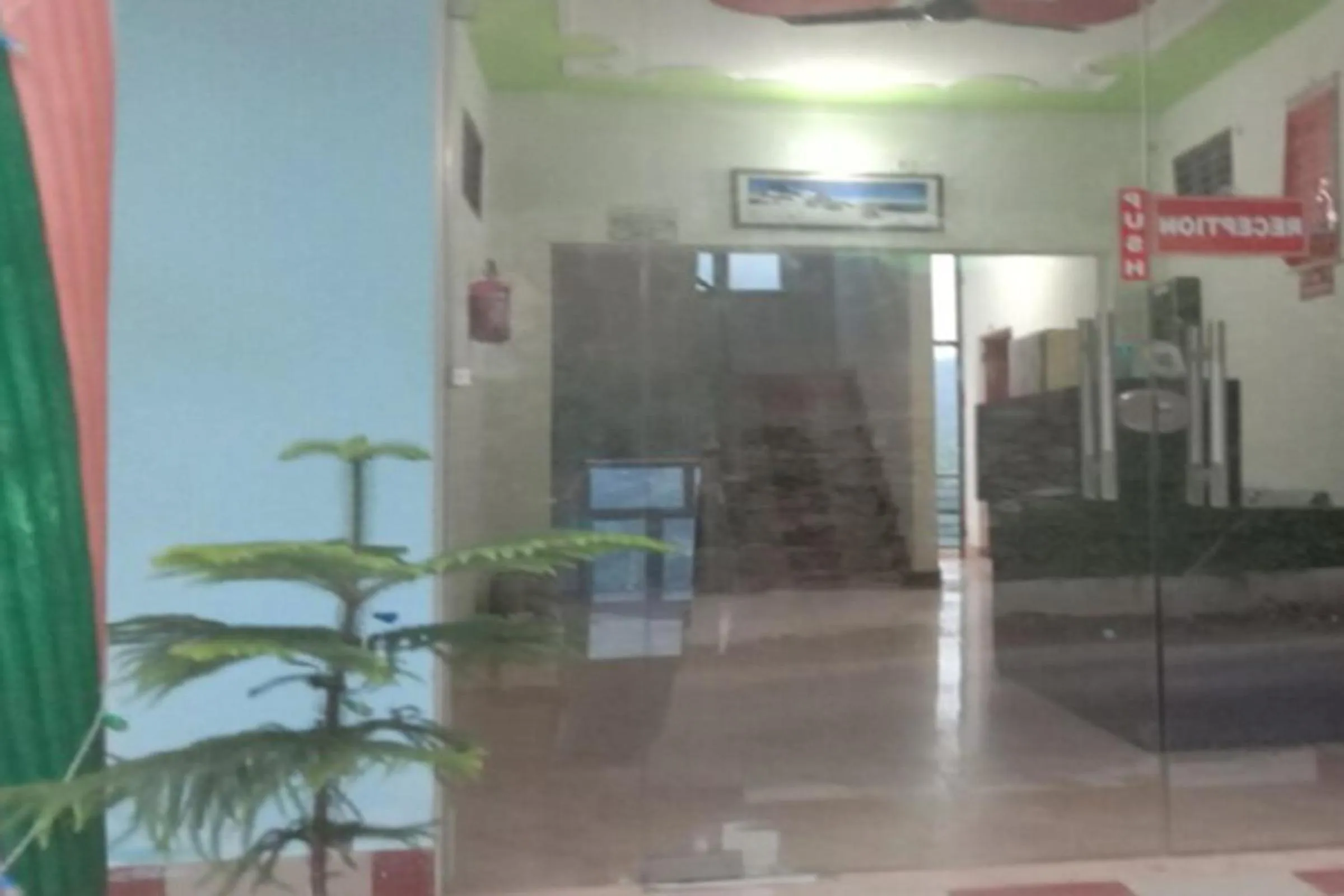 Lobby or reception in HOTEL PUSPWAN AND RESTAURANT by StayApart