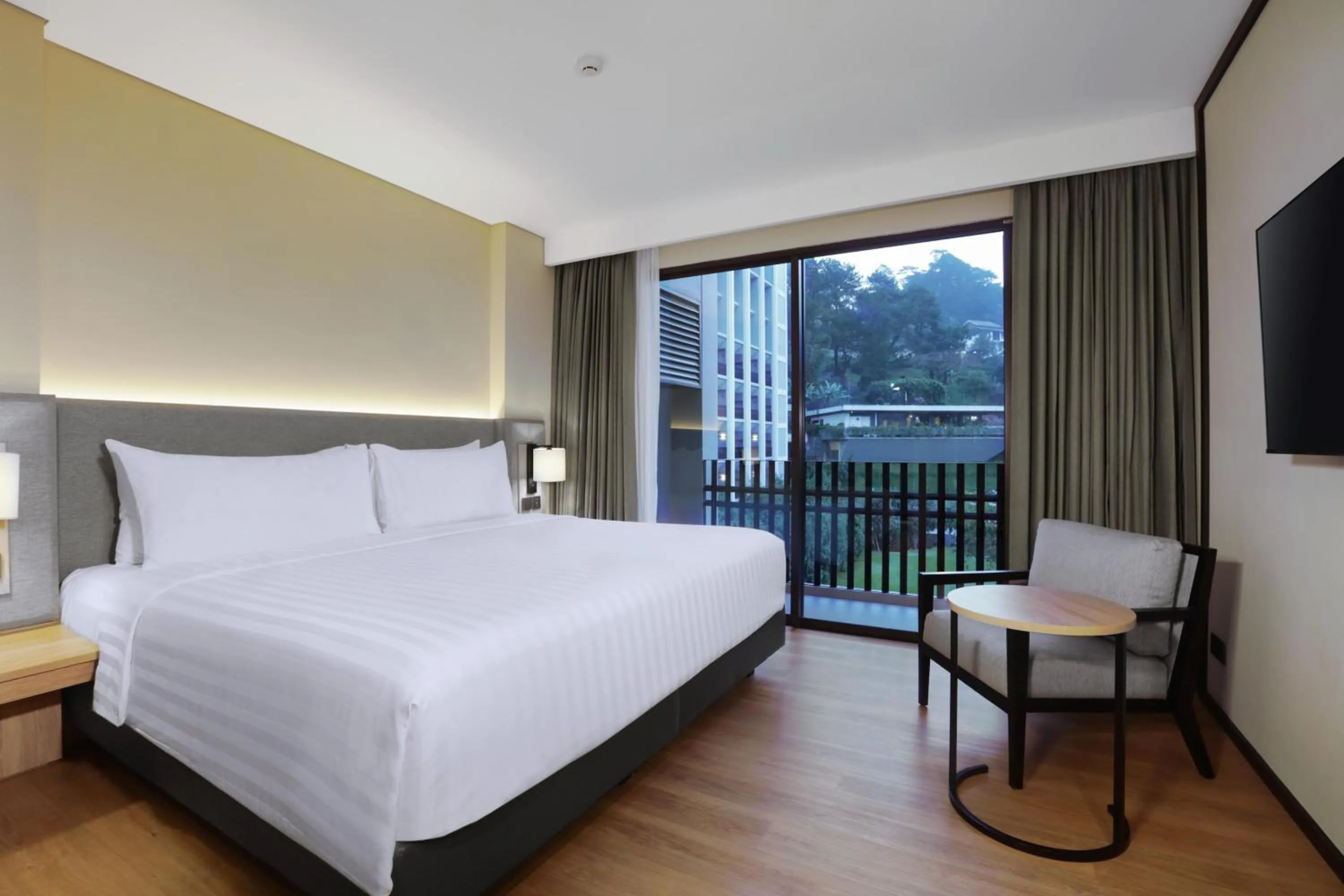 Bed in Grand Aston Puncak Hotel & Resort