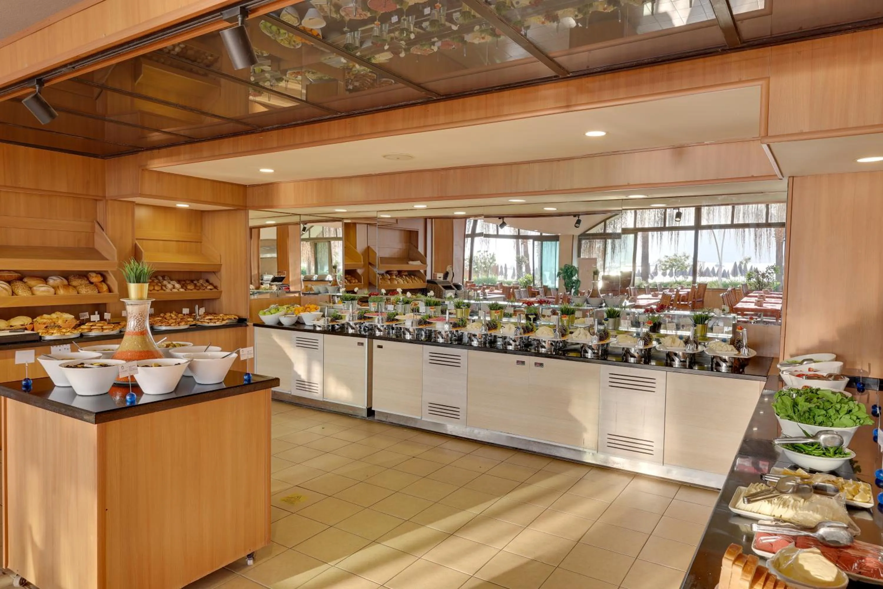 Restaurant/places to eat in Faros Premium Beach