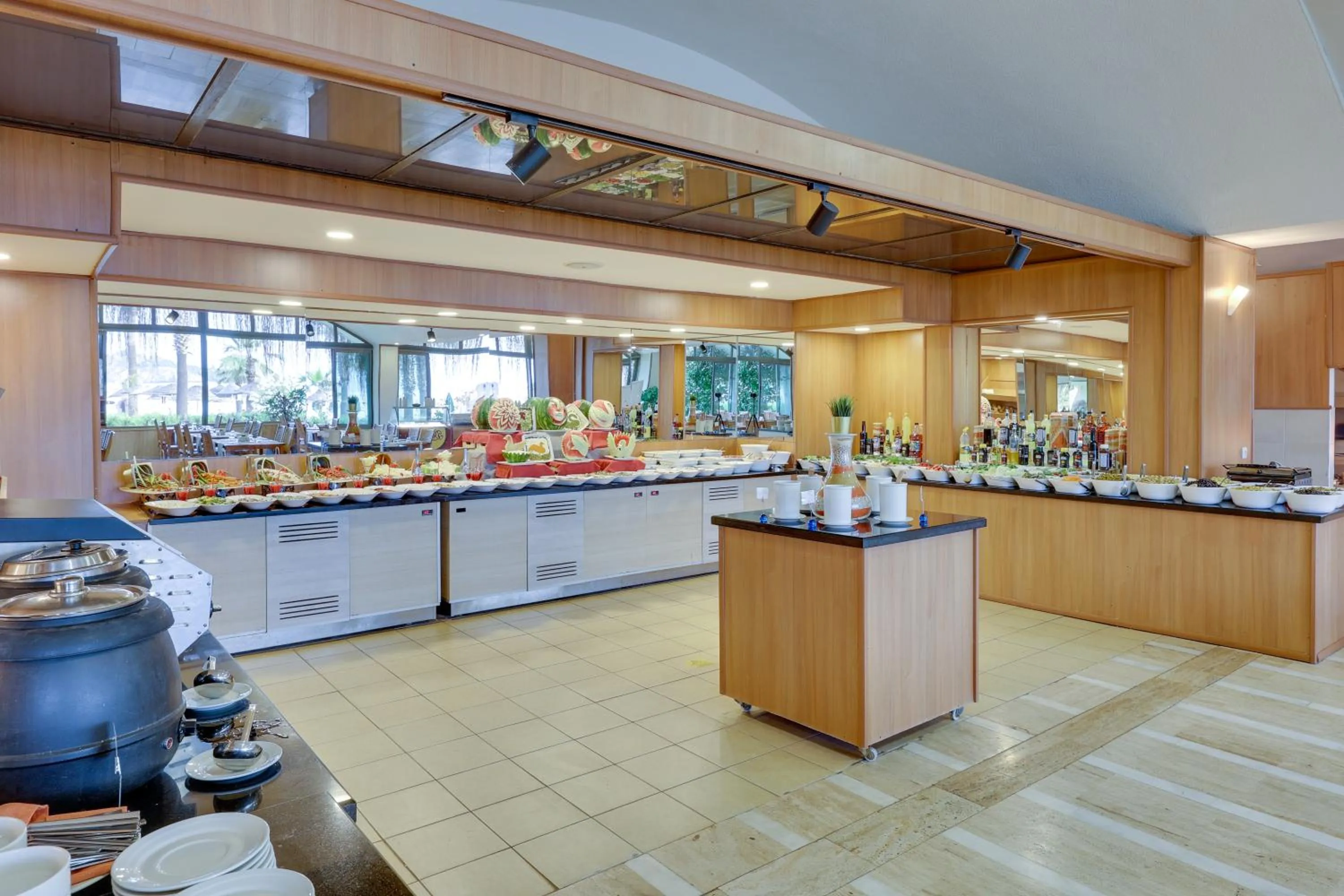 Restaurant/places to eat in Faros Premium Beach