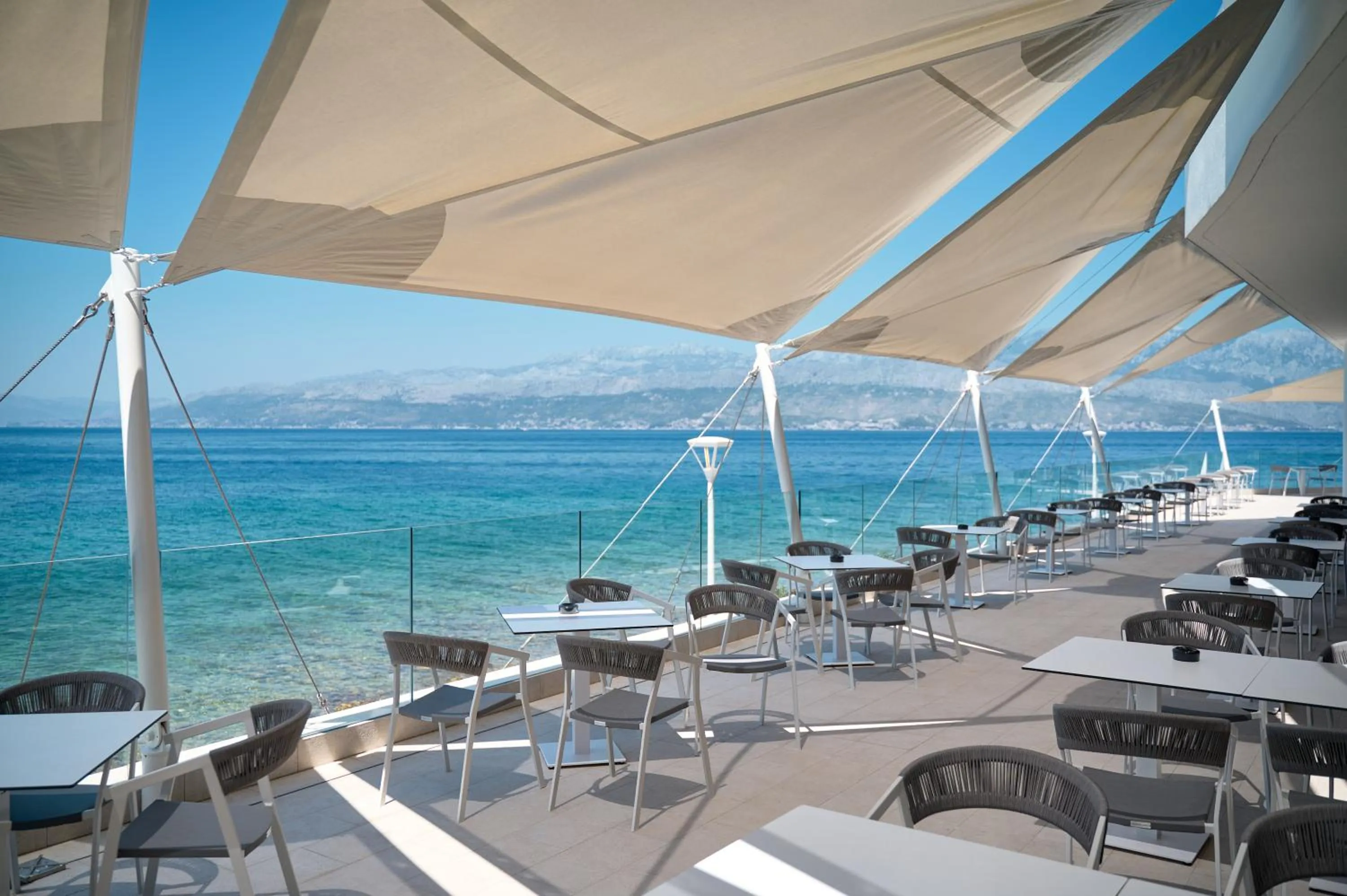 Restaurant/places to eat in Grand Hotel View