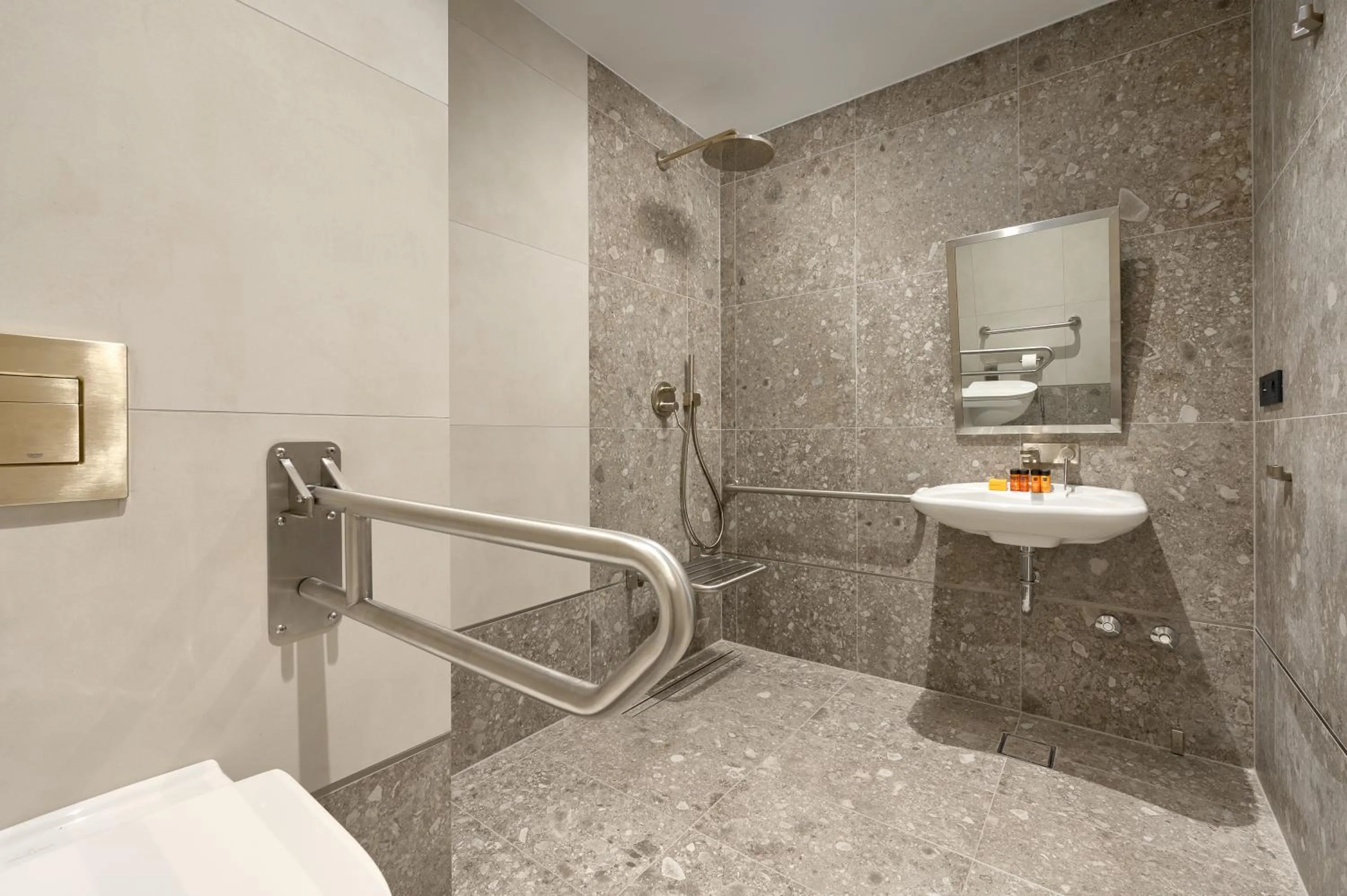 Bathroom in Grand Hotel View