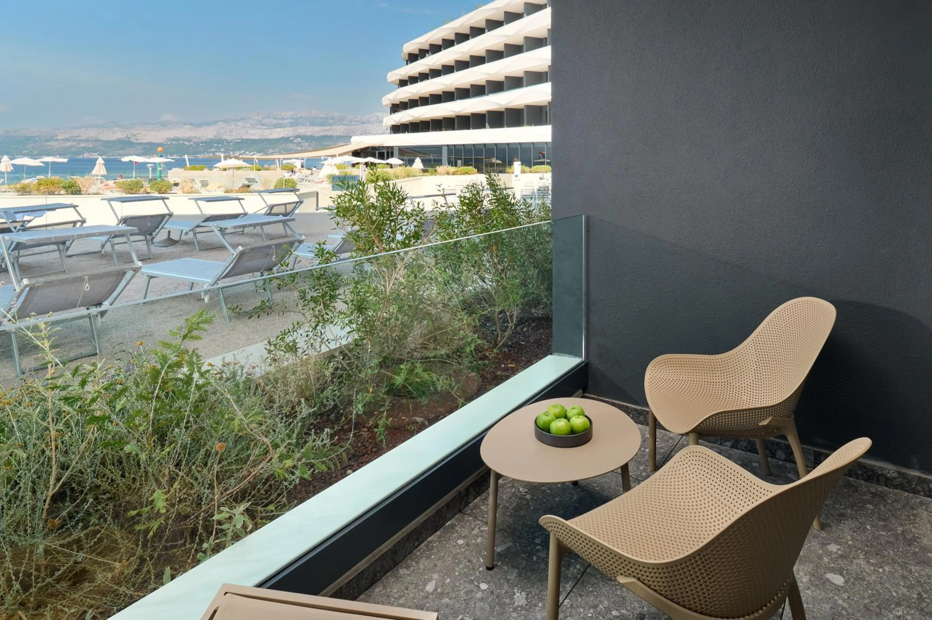 Day in Grand Hotel View