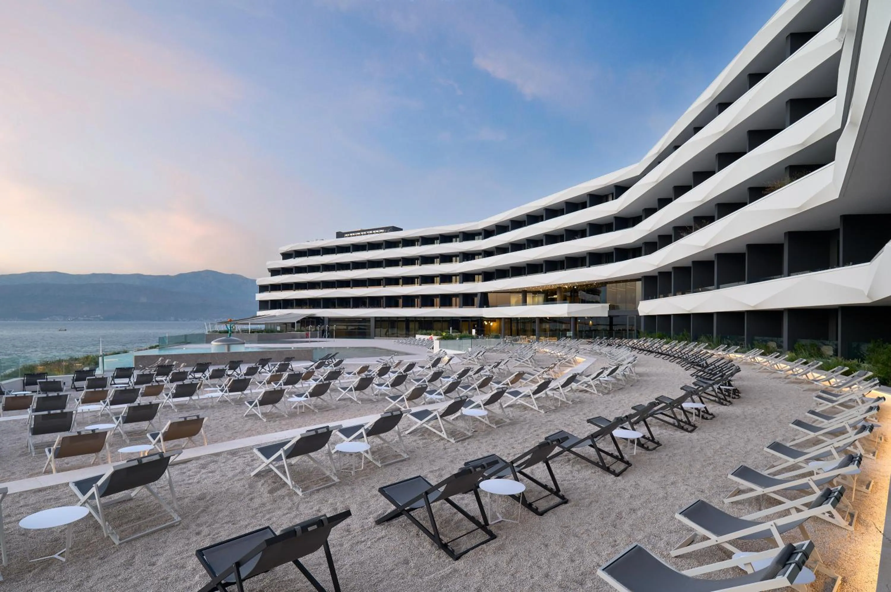 Property building in Grand Hotel View