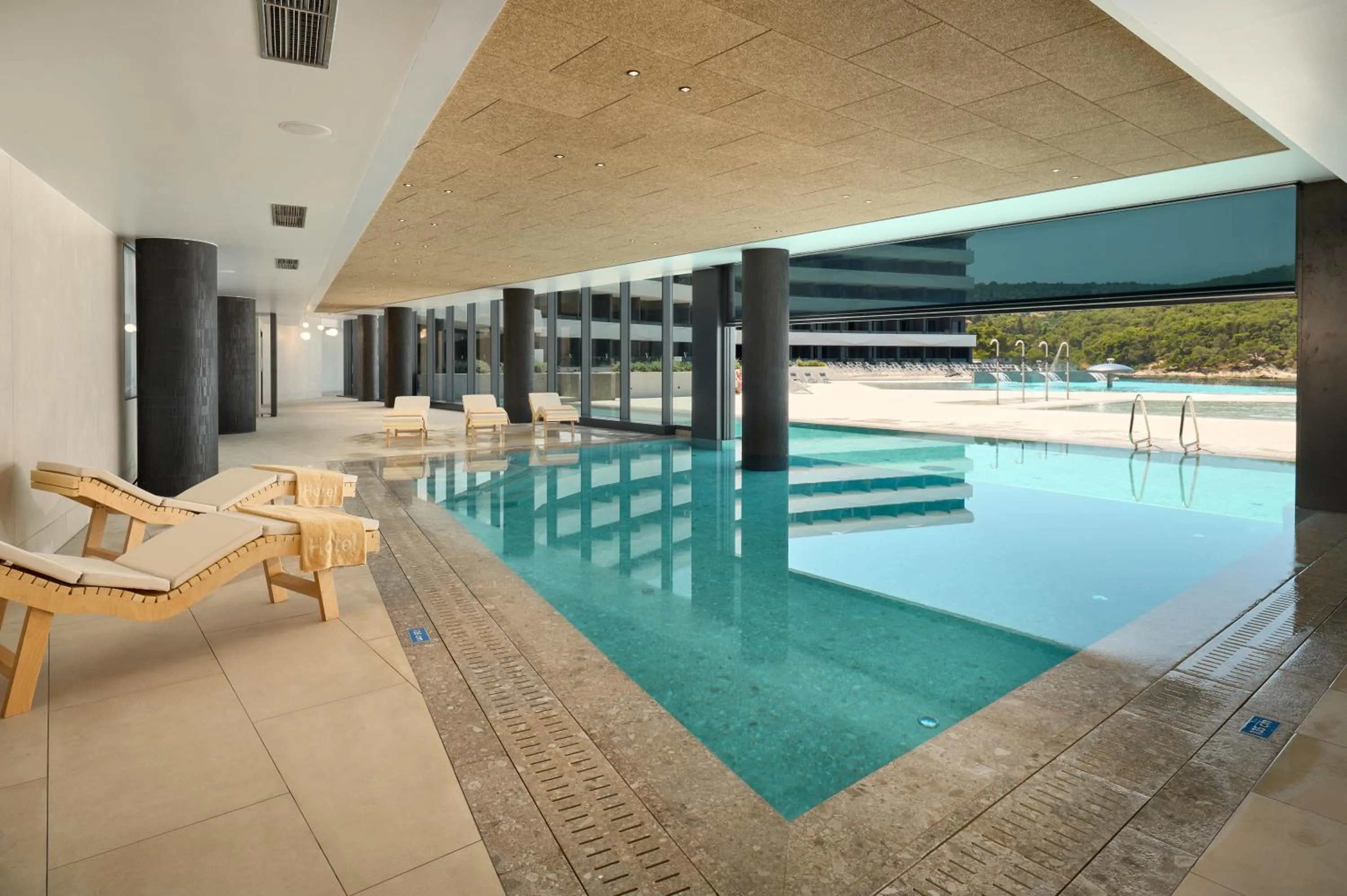 Swimming pool in Grand Hotel View
