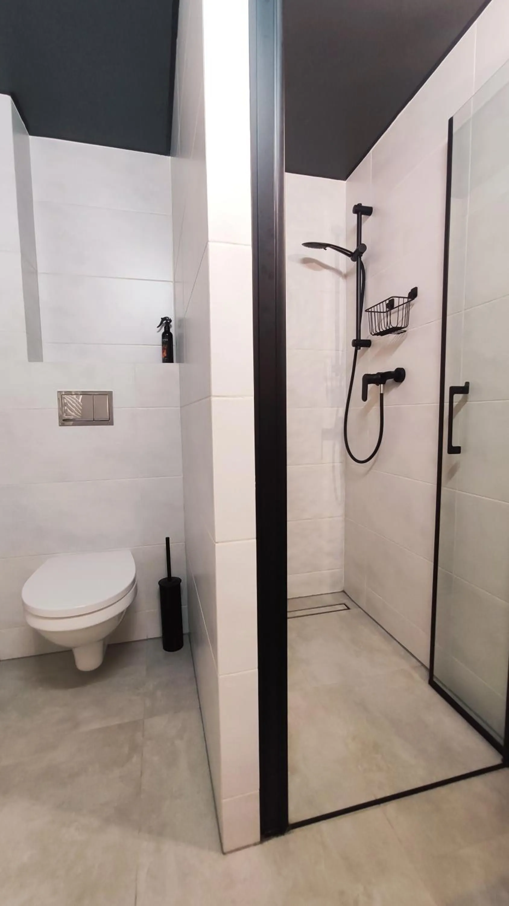 Bathroom in Starowislna 43 by Homeprime