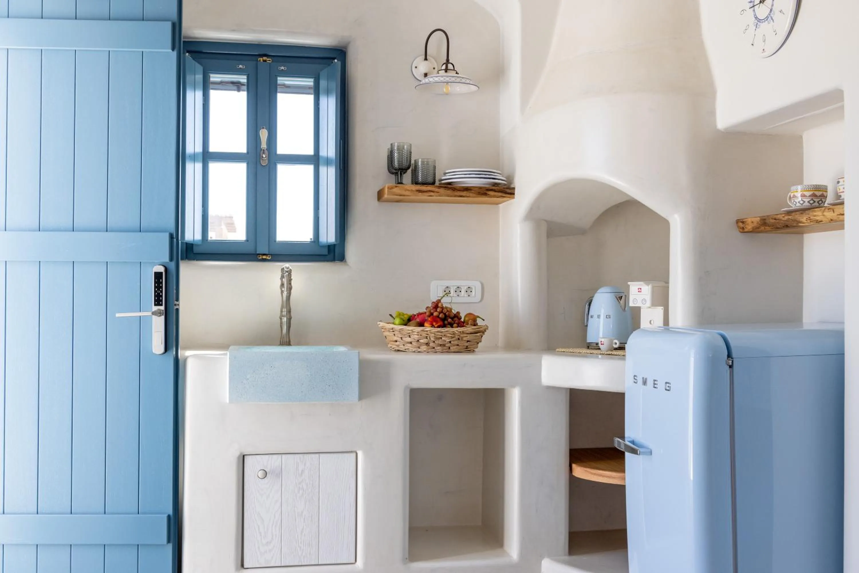 Kitchen or kitchenette in Blue Pearls-Adults Only Luxury Suites
