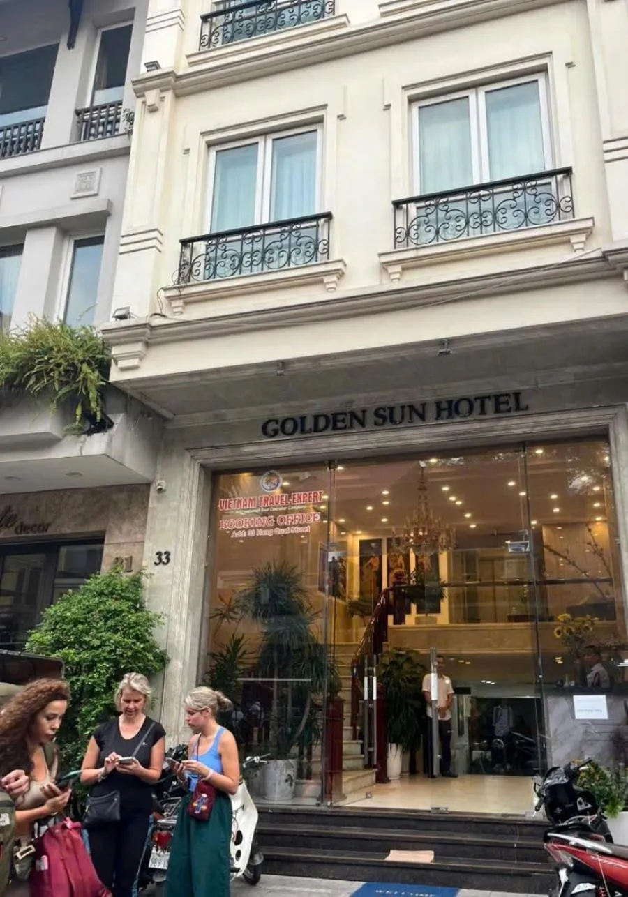 Facade/entrance in Golden Sun Hotel