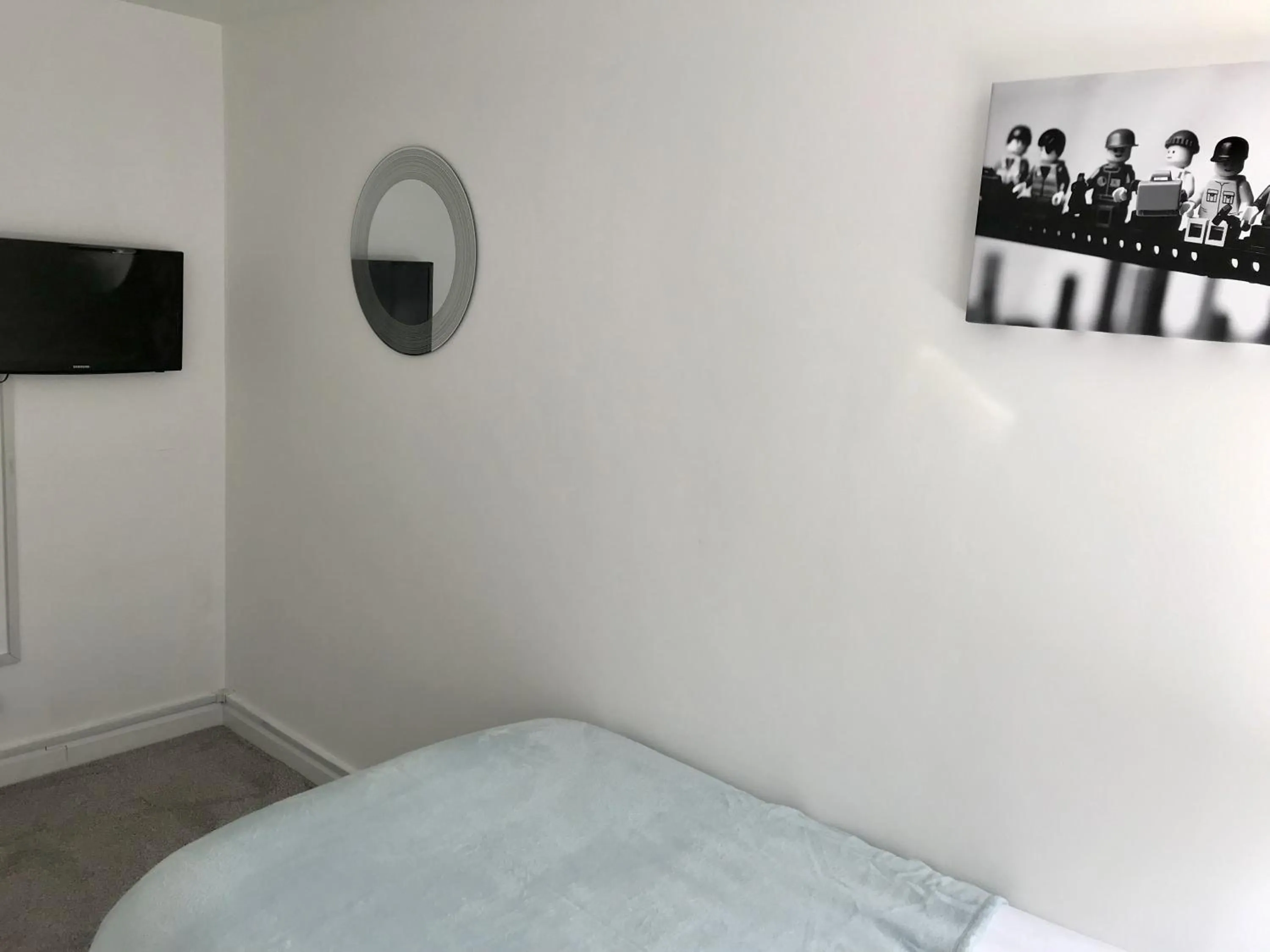 Bedroom, Bed in Stanford Villa