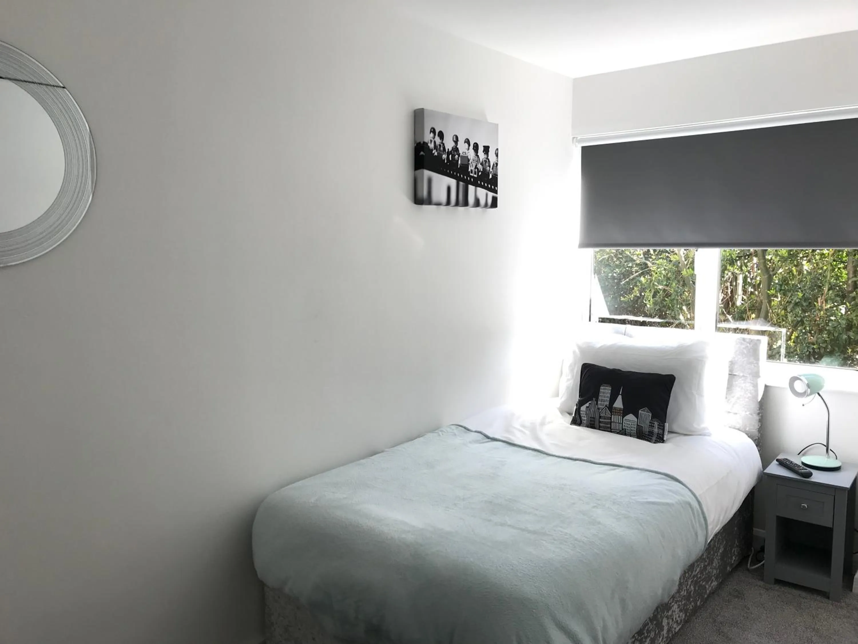 Bedroom, Bed in Stanford Villa