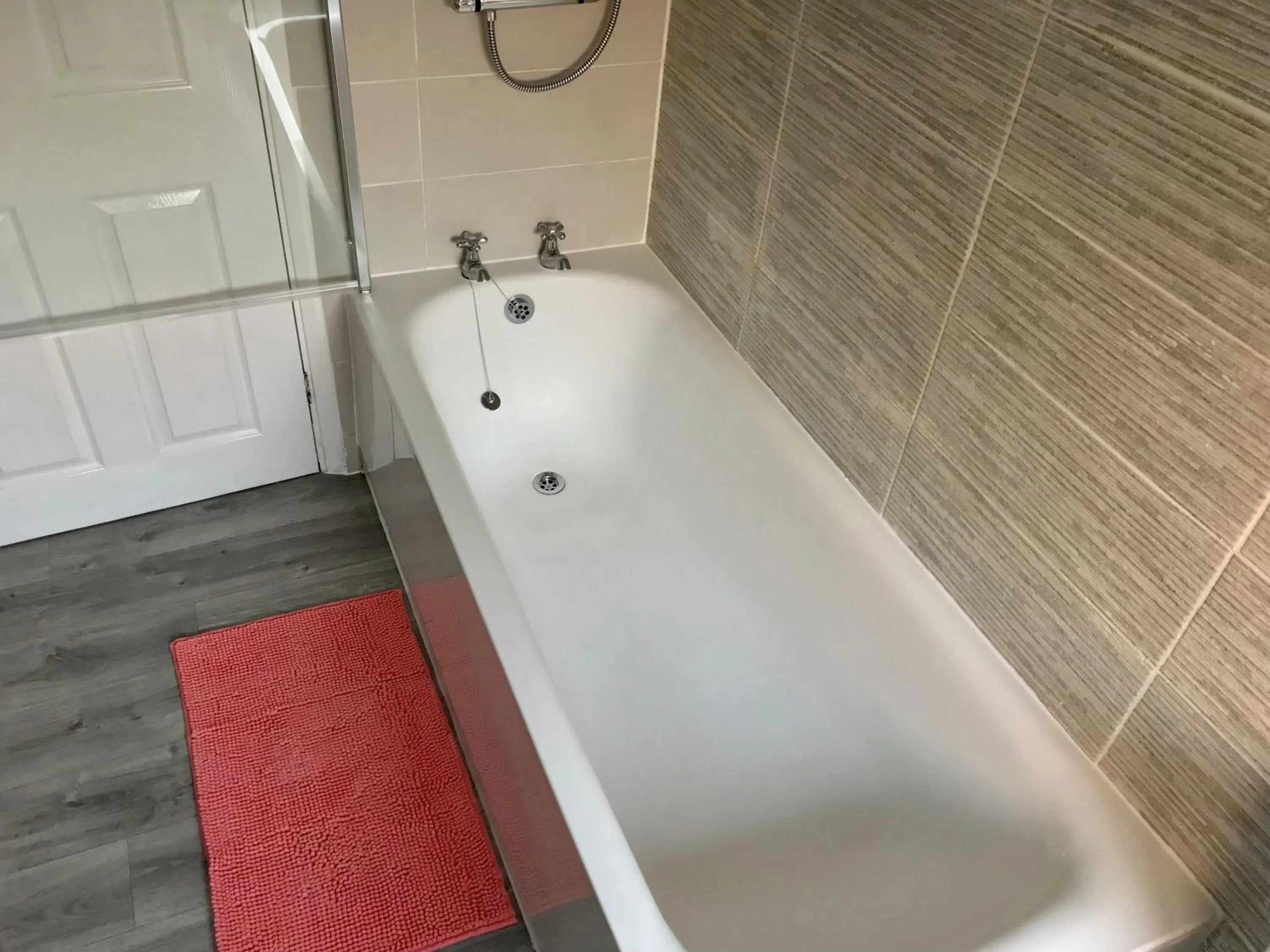 Bathroom in Stanford Villa