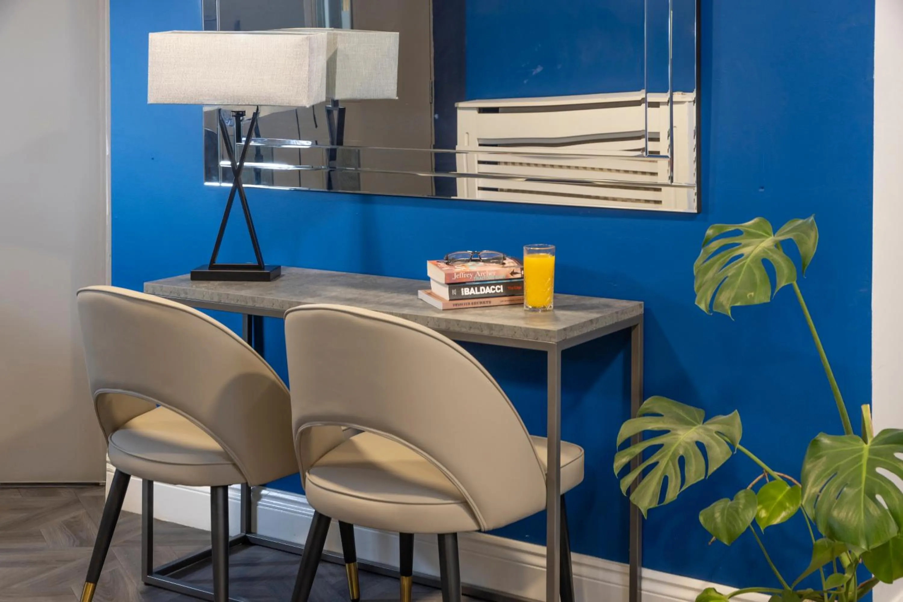 Lobby or reception in Best Western Ebbw Vale