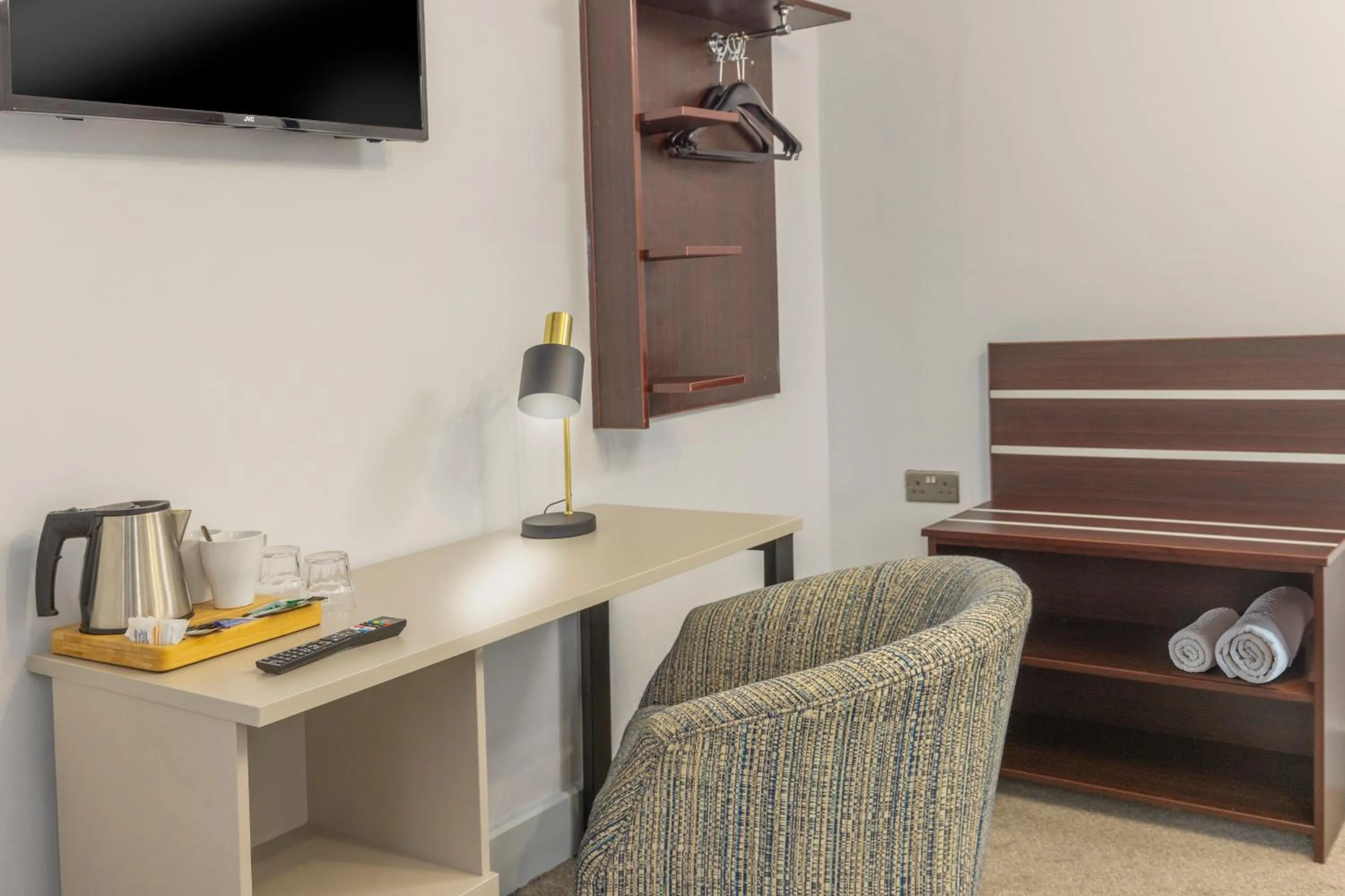 Coffee/tea facilities in Best Western Ebbw Vale