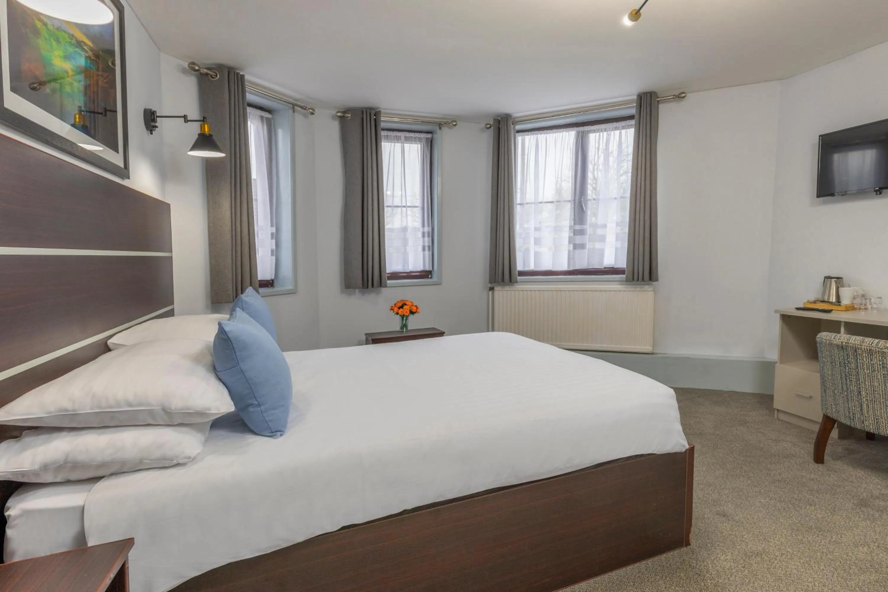 Bed in Best Western Ebbw Vale