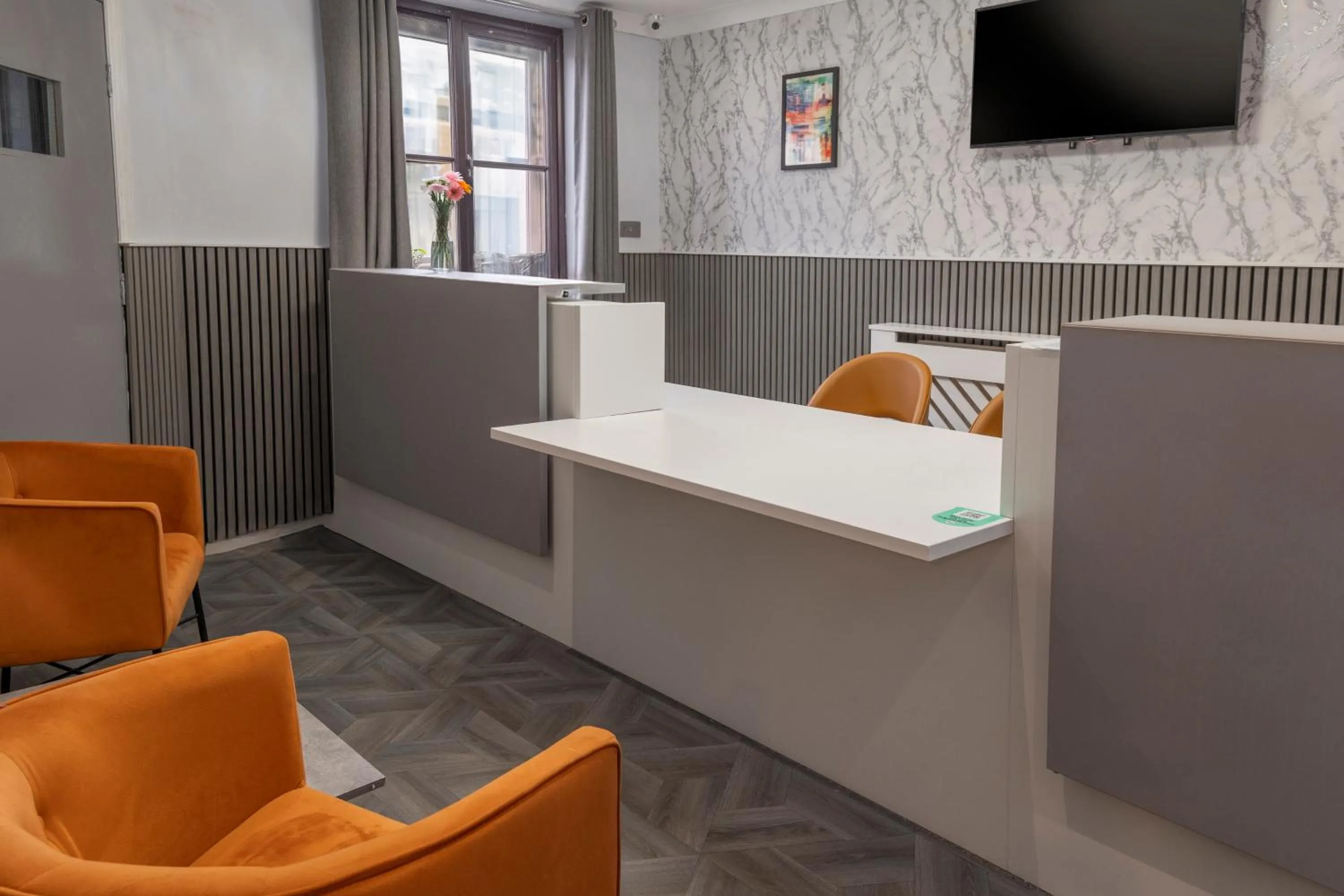 Lobby or reception in Best Western Ebbw Vale