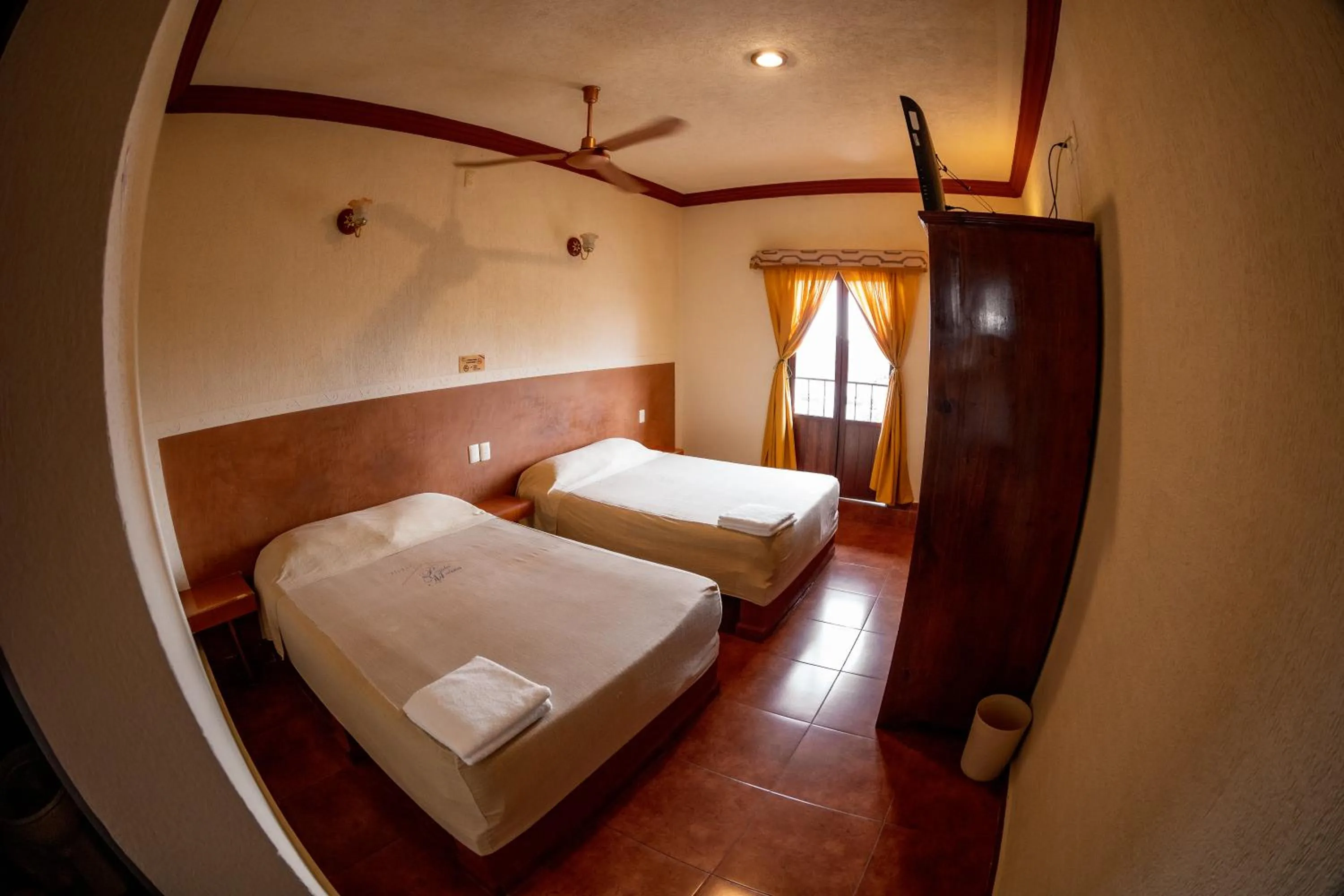 Hotel & Suites Posada Molina
