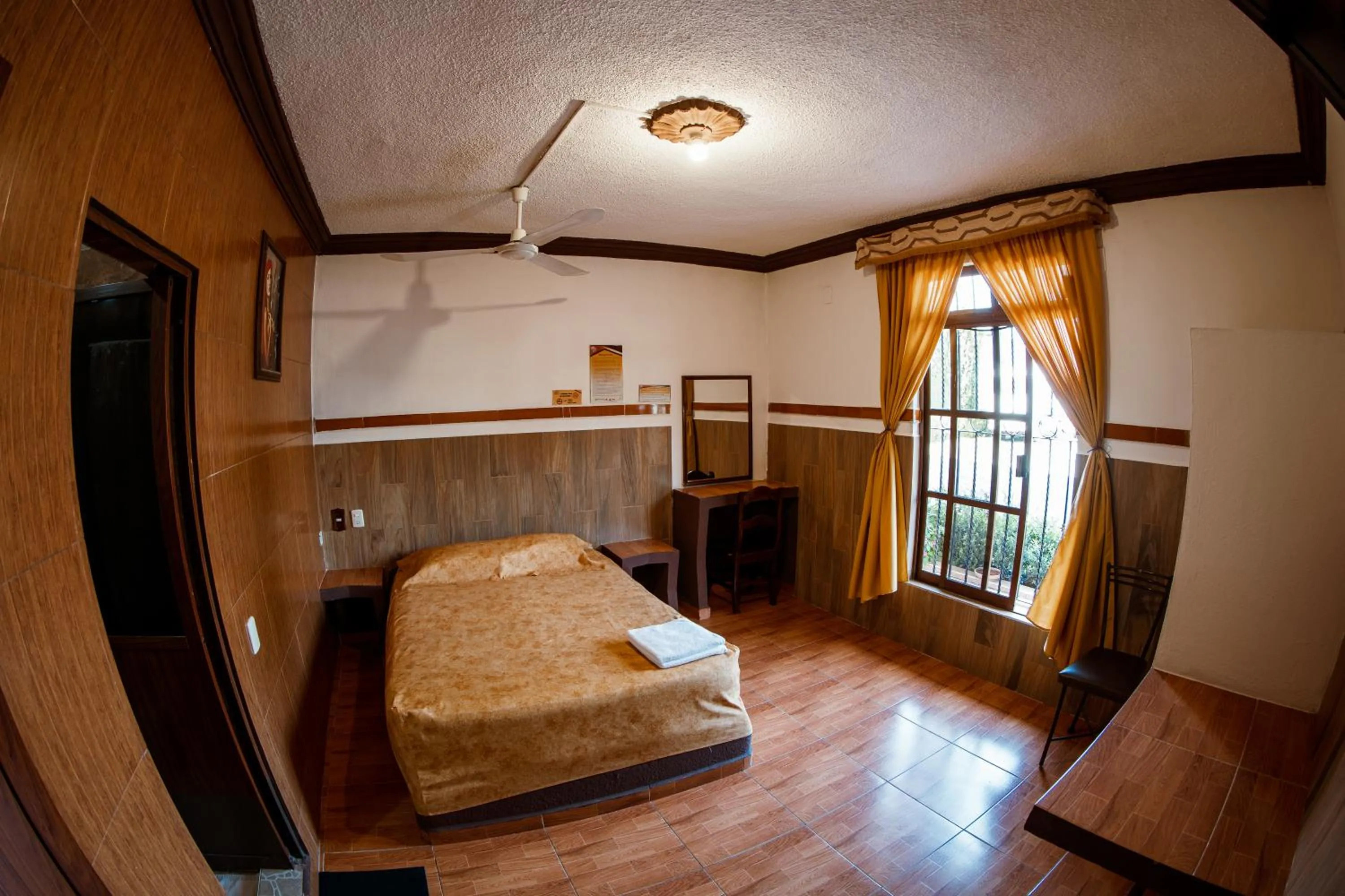 Hotel & Suites Posada Molina