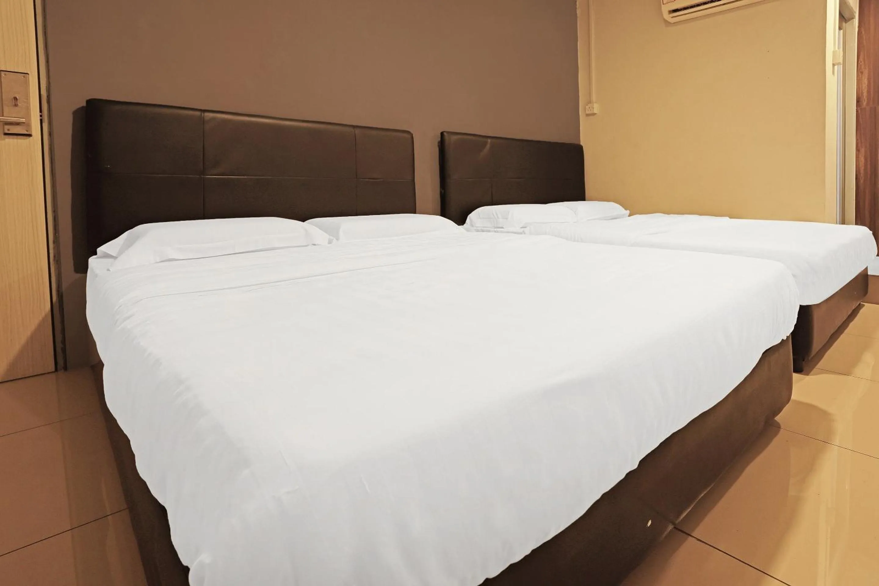 Bedroom, Bed in Hotel O Marina World