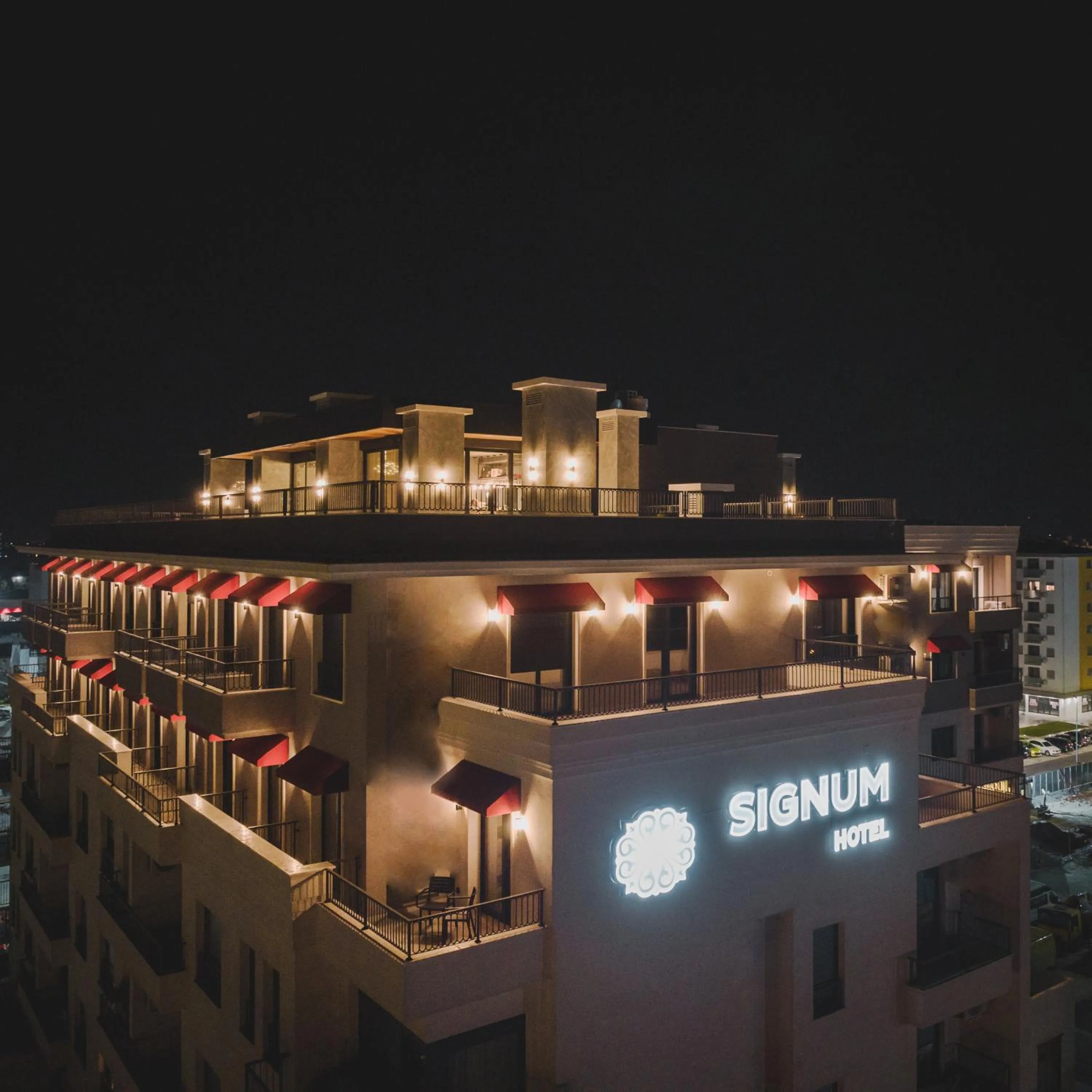 Property building in SIGNUM Hotel