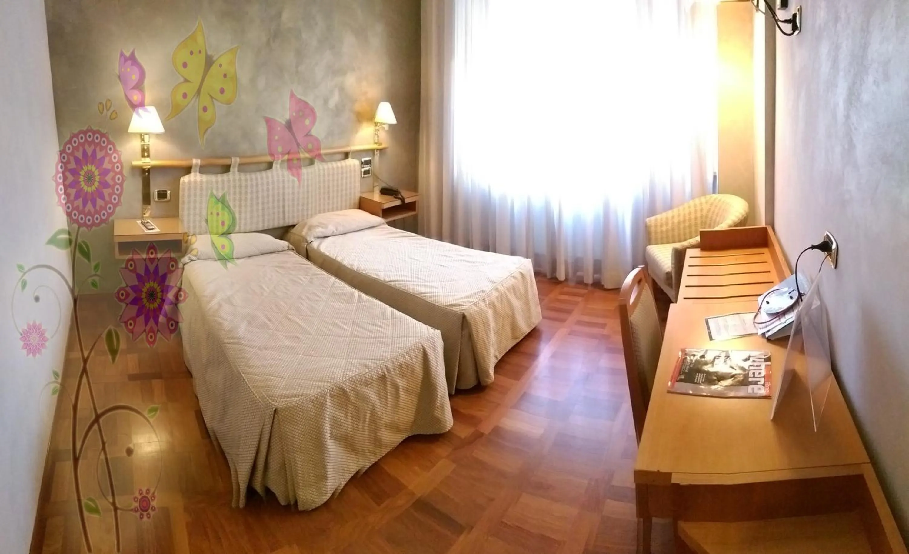 Photo of the whole room in Hotel Meeting