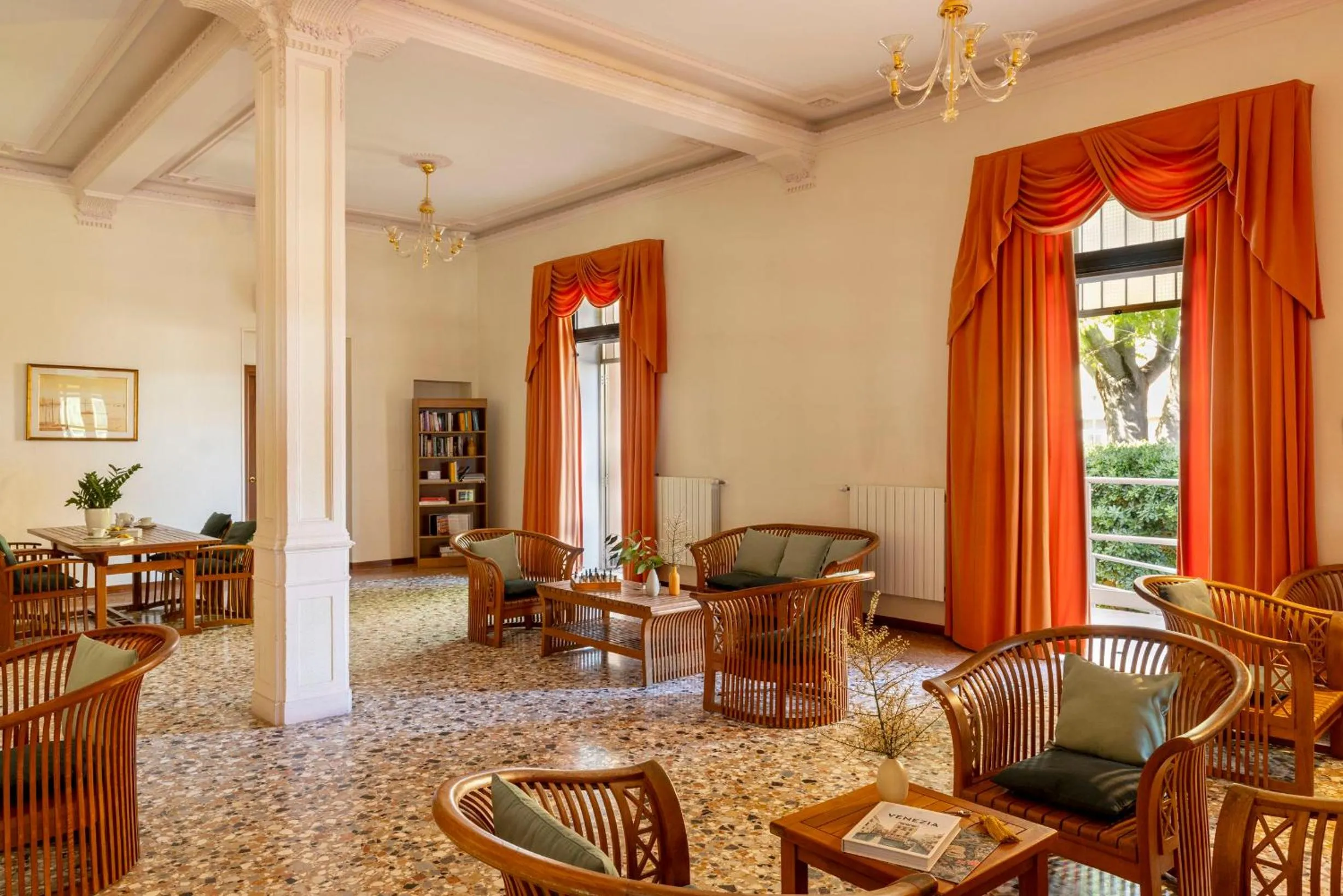 Communal lounge/ TV room in Hotel & Residence Venezia 2000