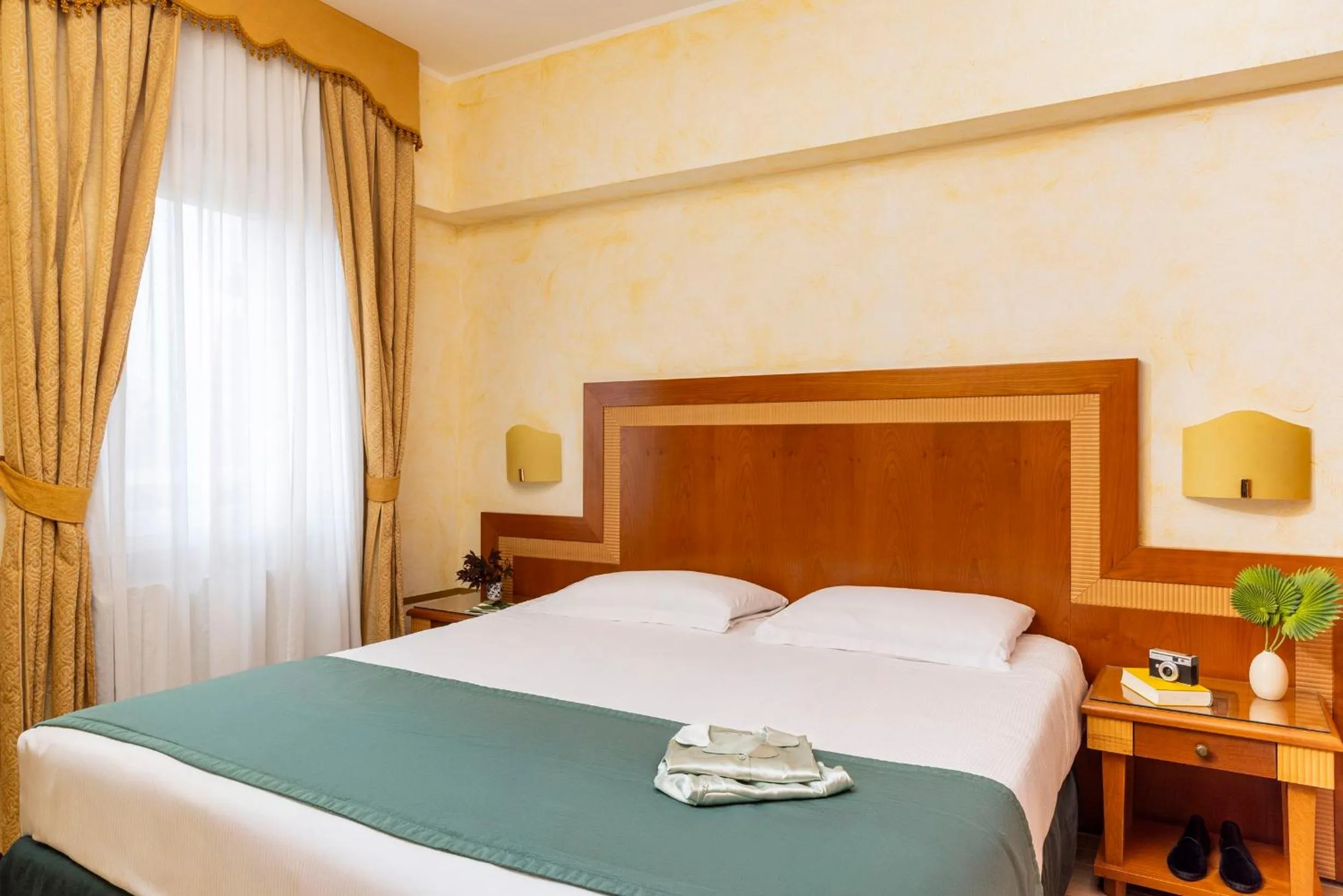 Bedroom, Bed in Hotel & Residence Venezia 2000