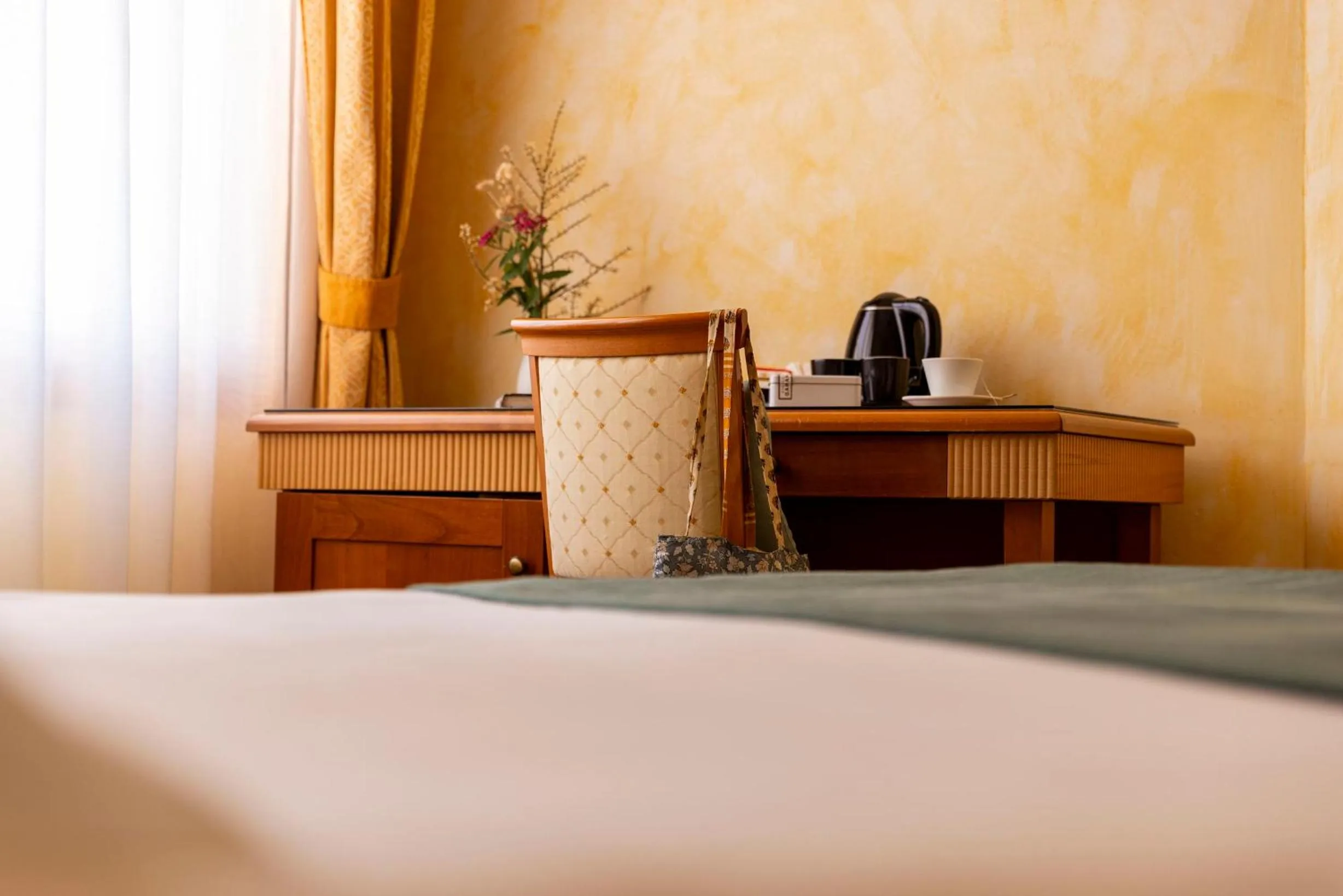 Bedroom, Bed in Hotel & Residence Venezia 2000