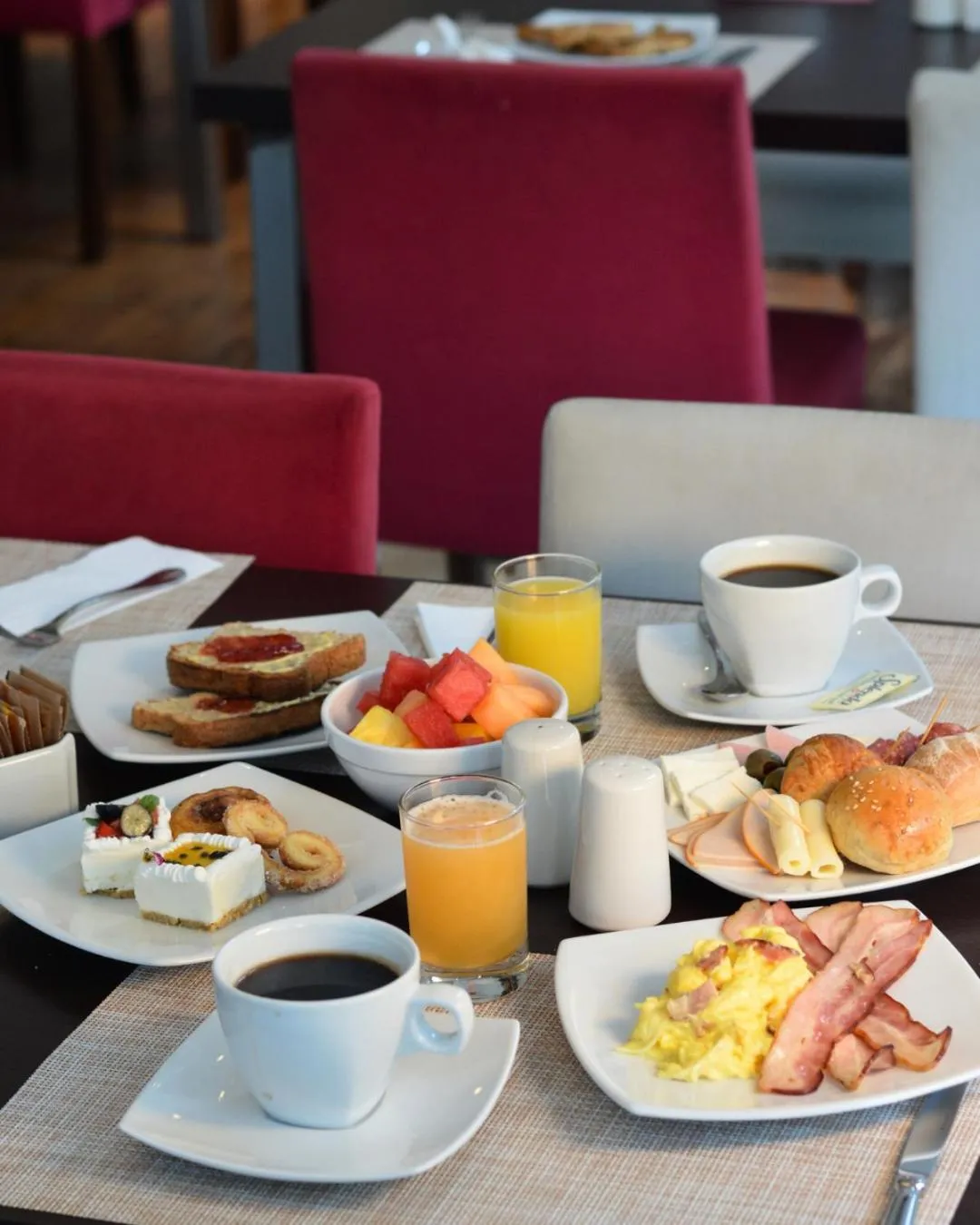 Sol de Oro Hotel & Suites