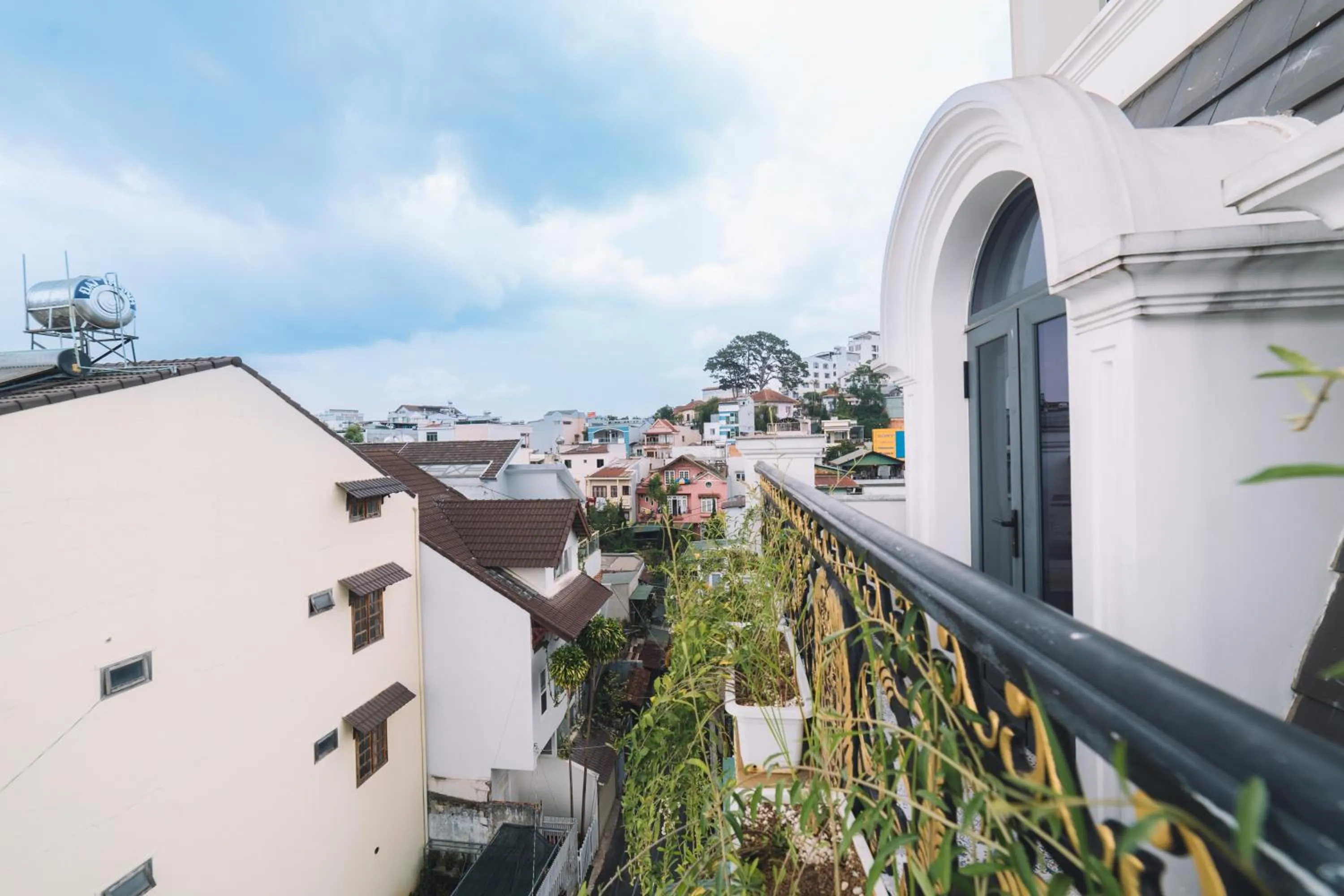 Property building in Hạ Na Hotel Đà Lạt