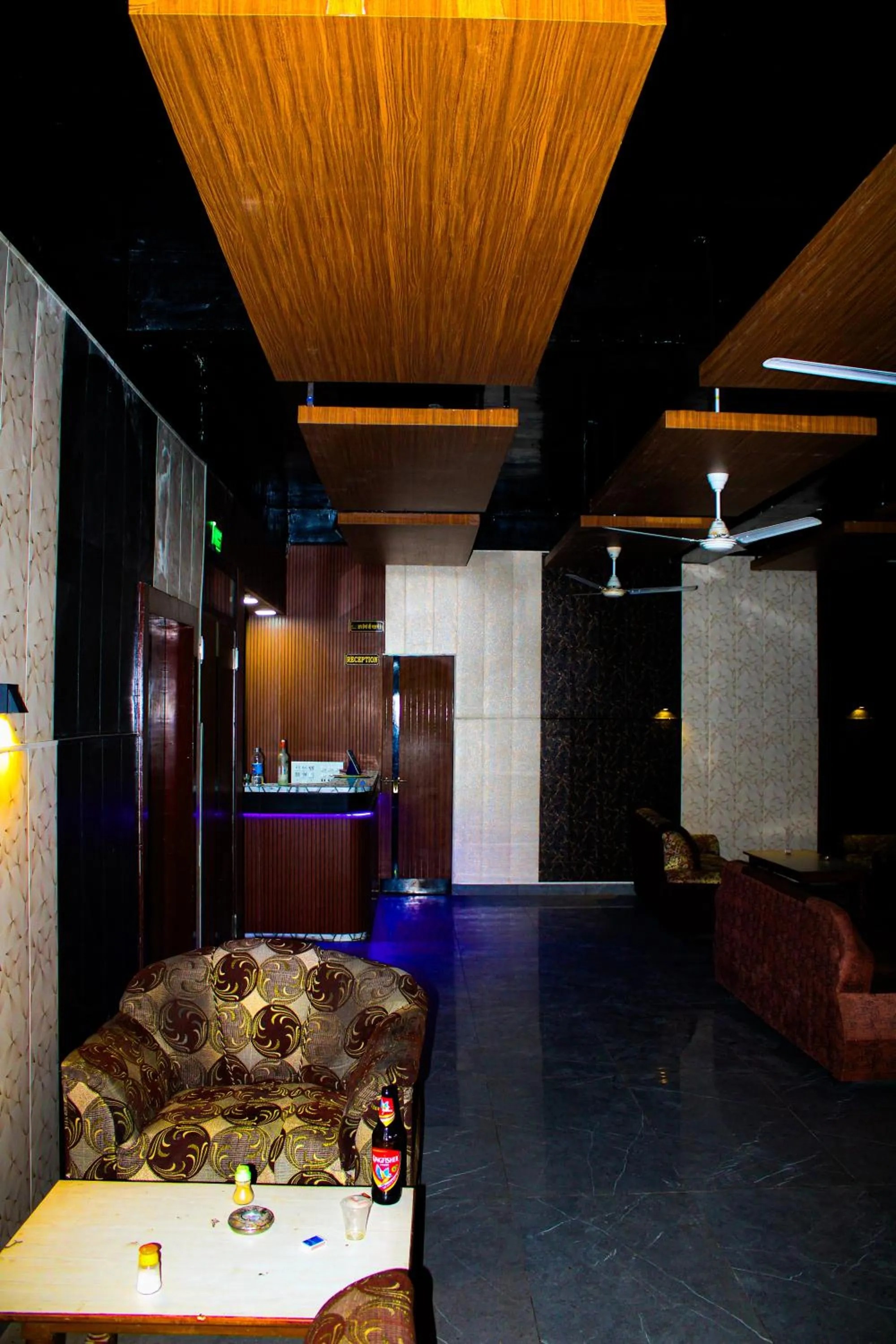 Restaurant/places to eat in Sangam Hotel