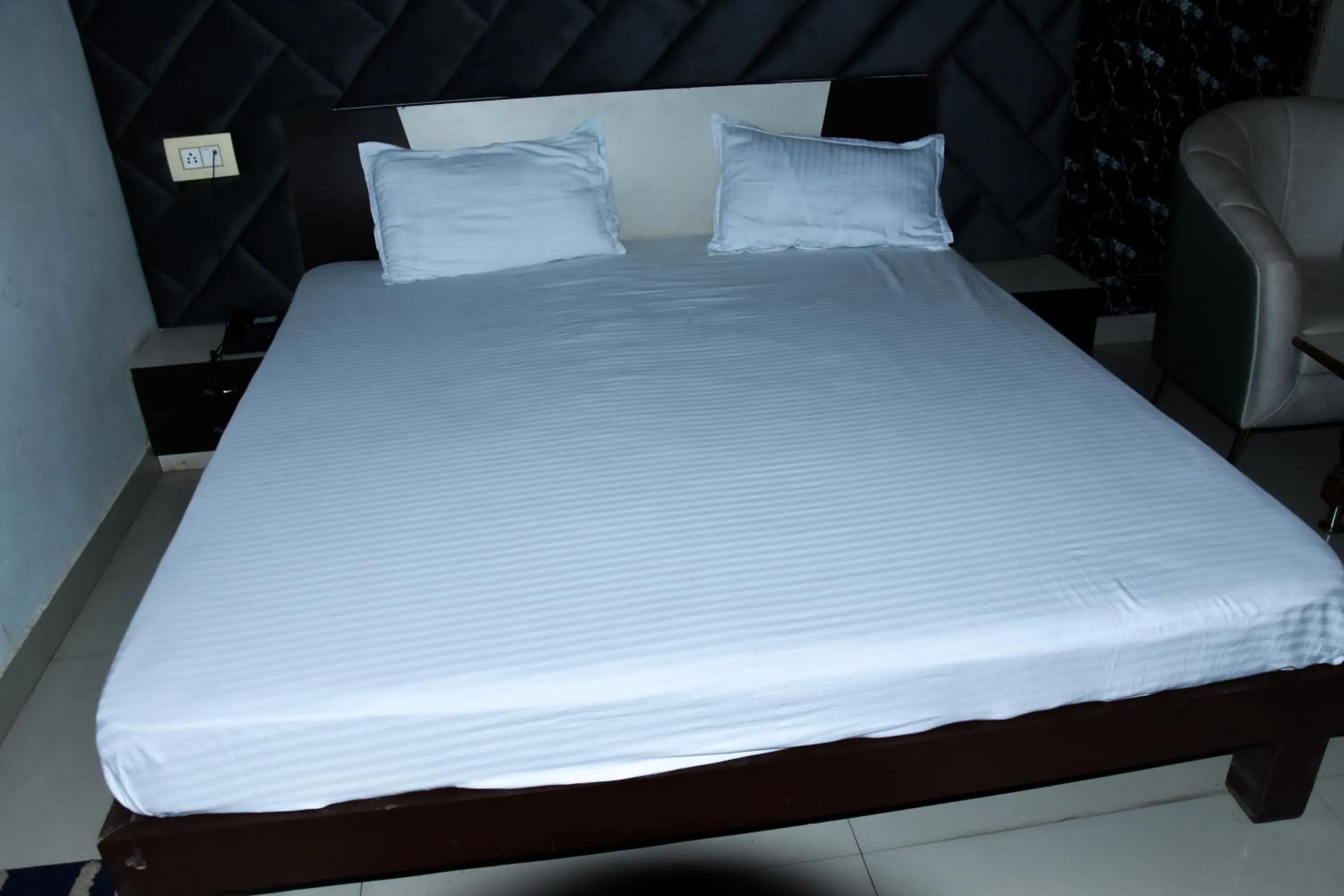 Bed in Sangam Hotel