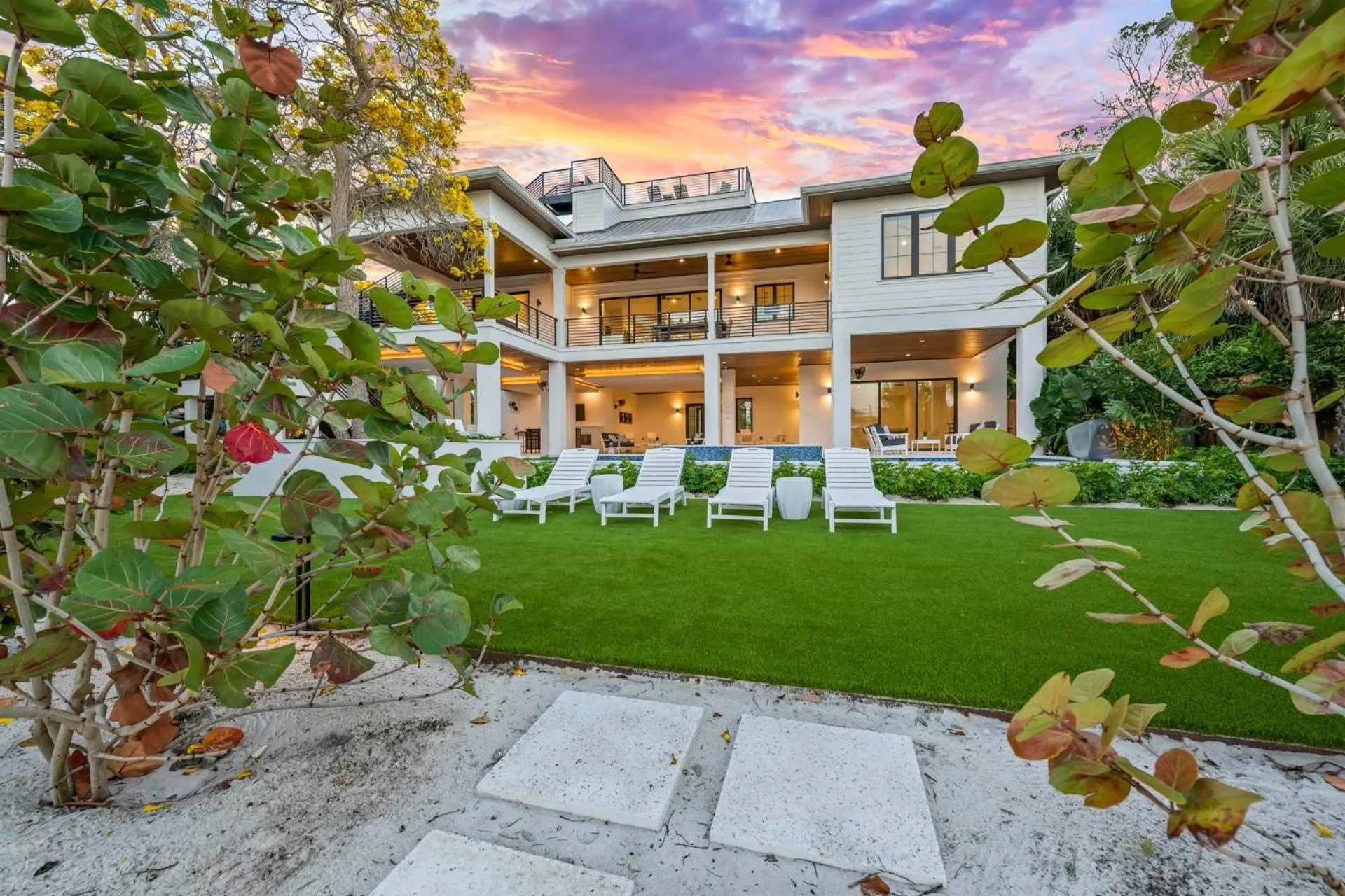 Sunset in The Ringling Estate