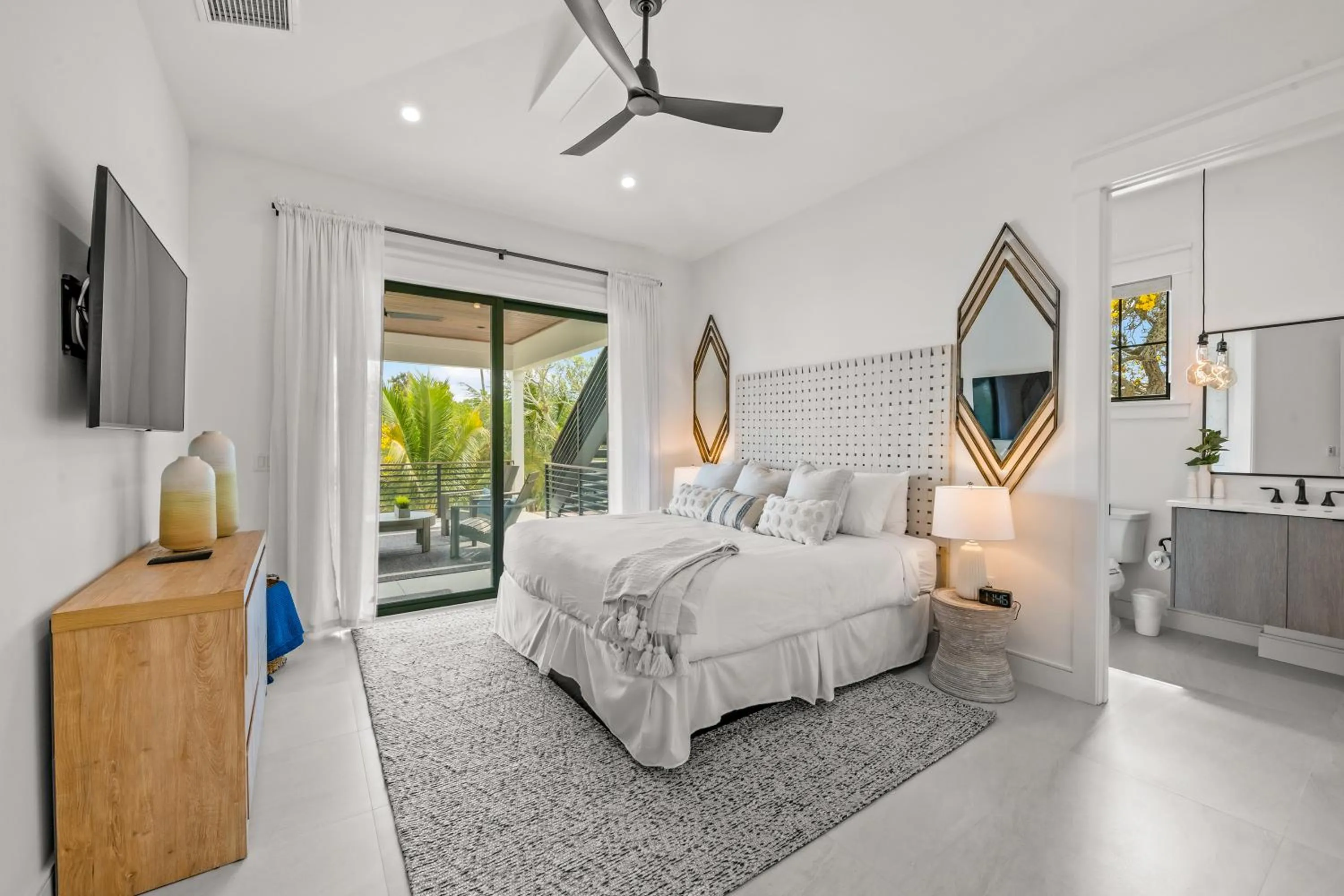 Bedroom, Bed in The Ringling Estate