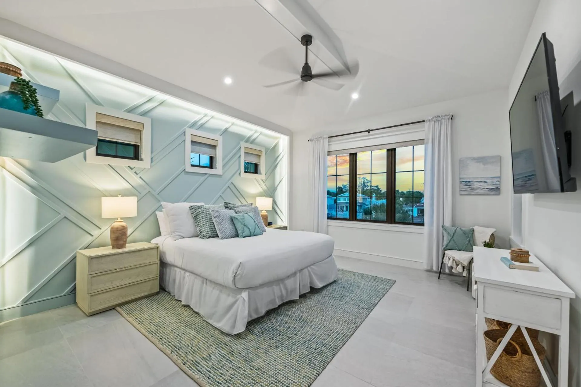 Bedroom, Bed in The Ringling Estate