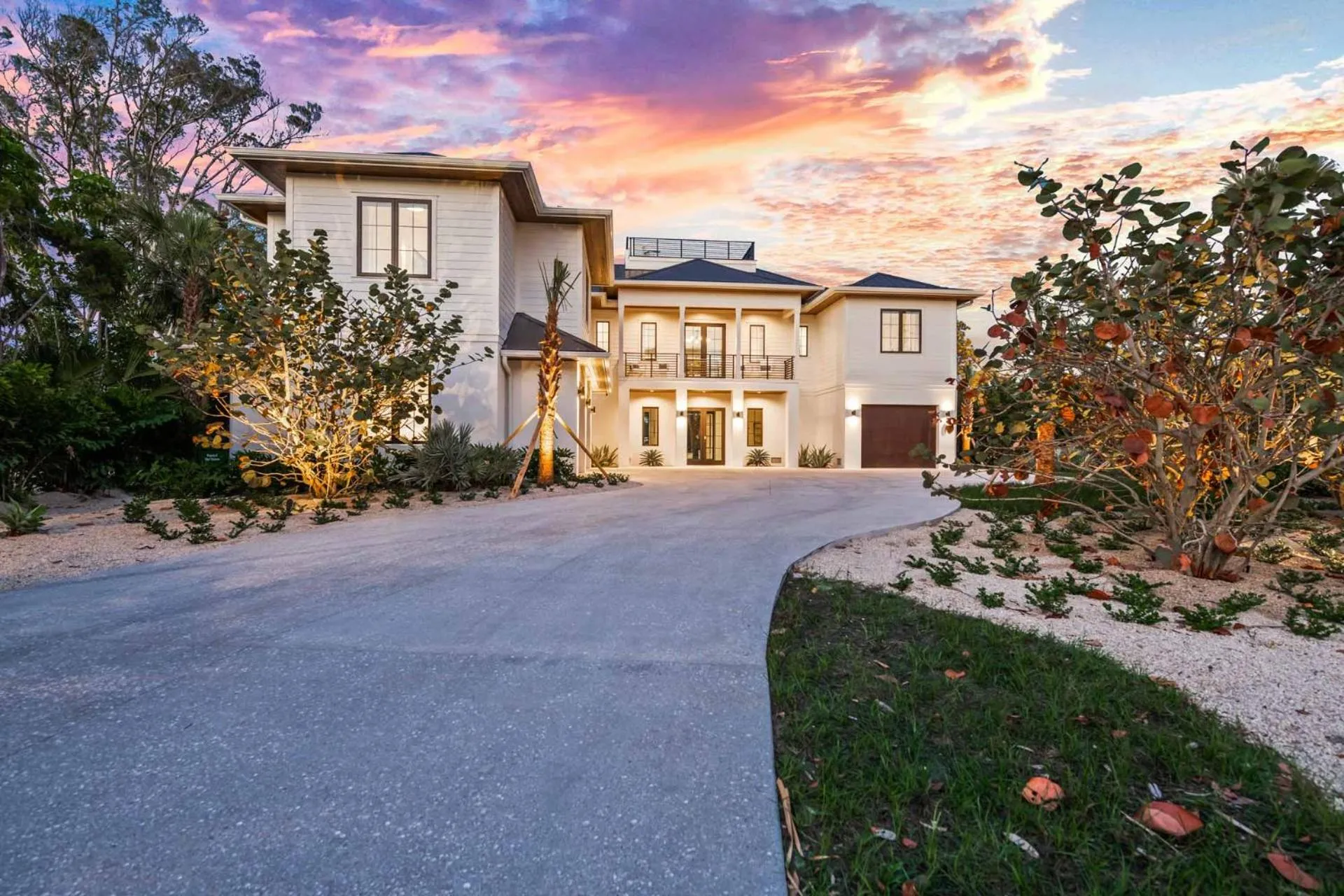 Property building in The Ringling Estate