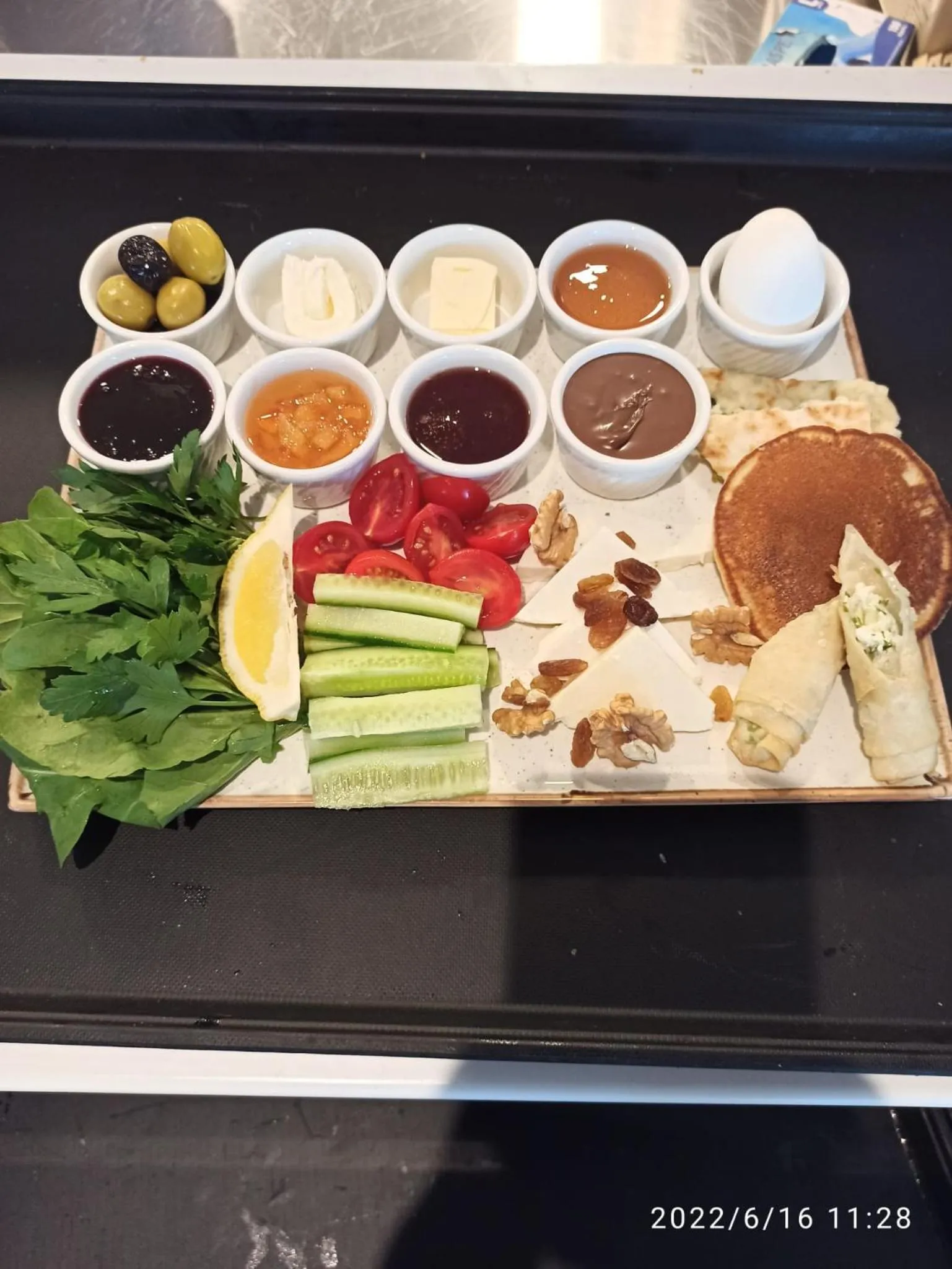 Breakfast in PEARLY HOTEL