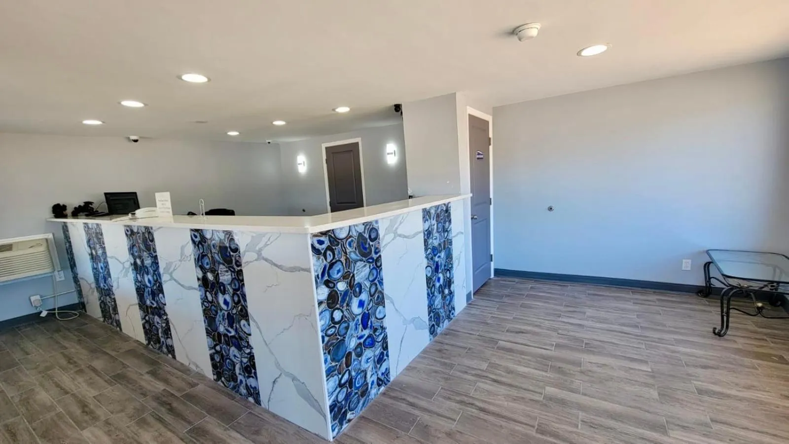 Lobby or reception in Budget Inn & Suites