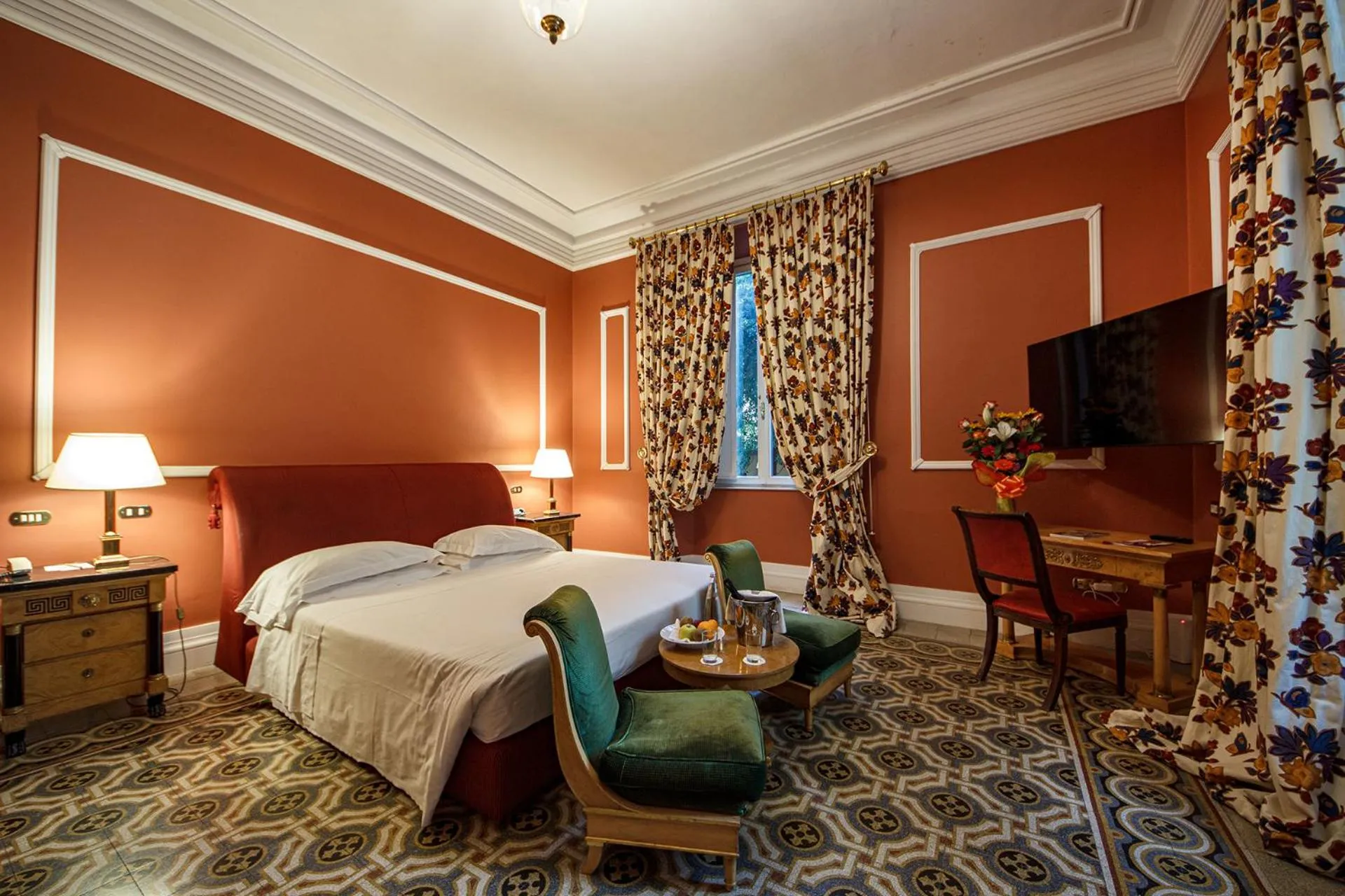 Bed in Hotel Albani Firenze
